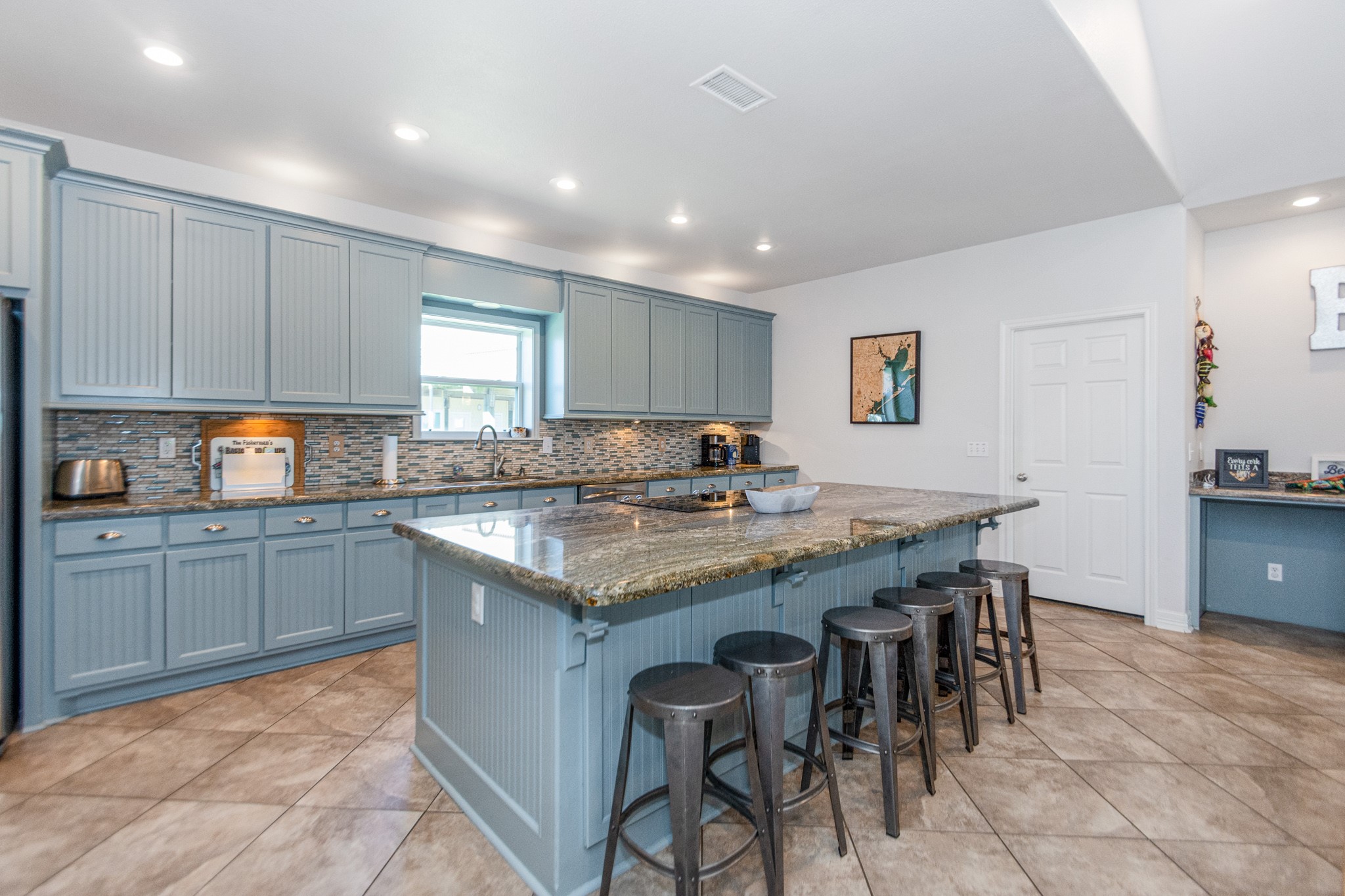 3093 Greg Property Photo 11