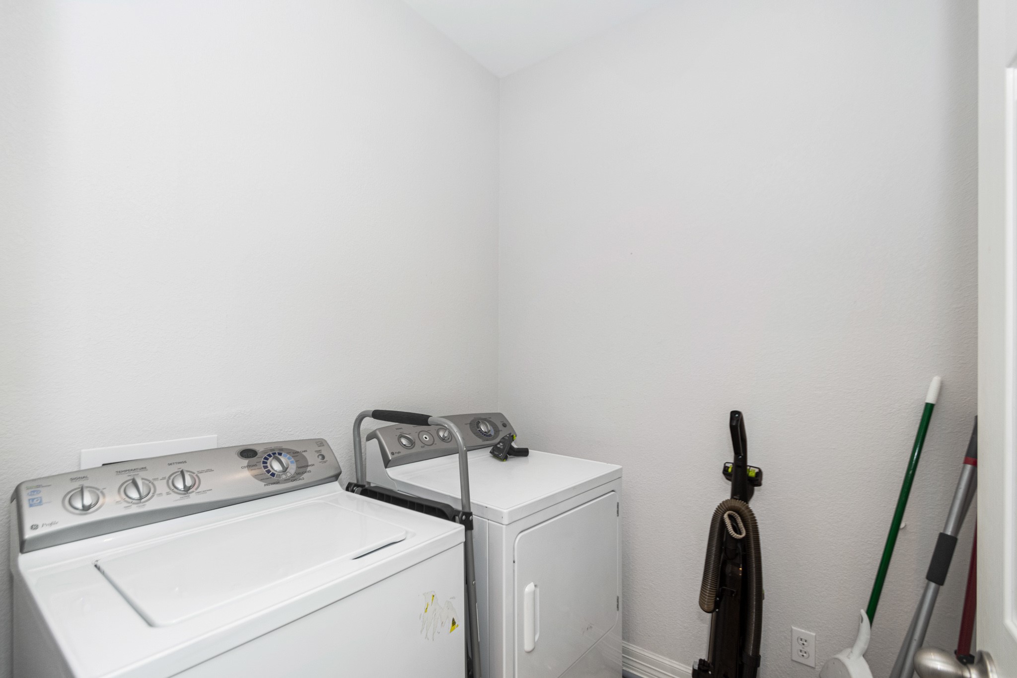 3093 Greg Property Photo 35