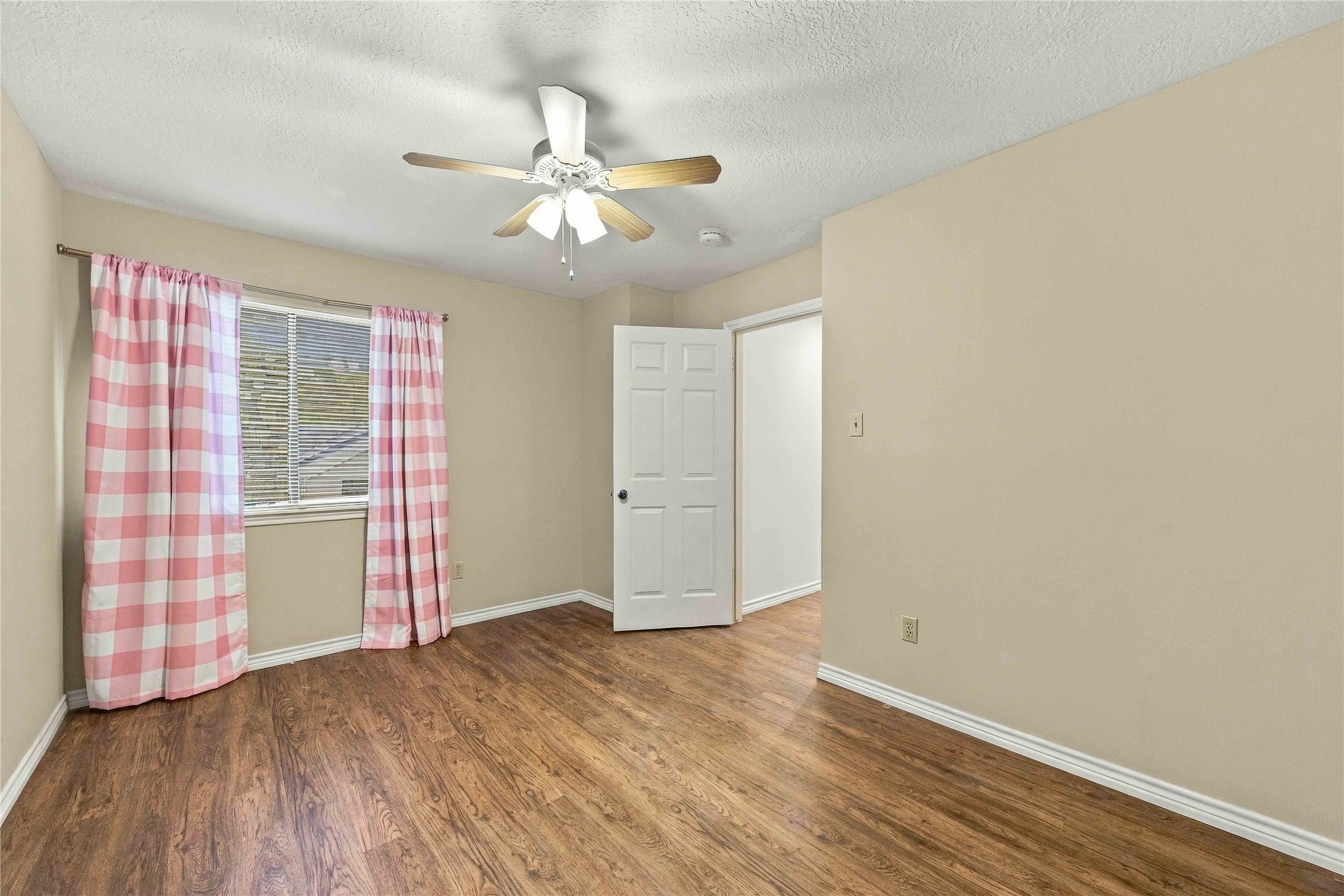 12219 Gladewick Drive Property Photo 24