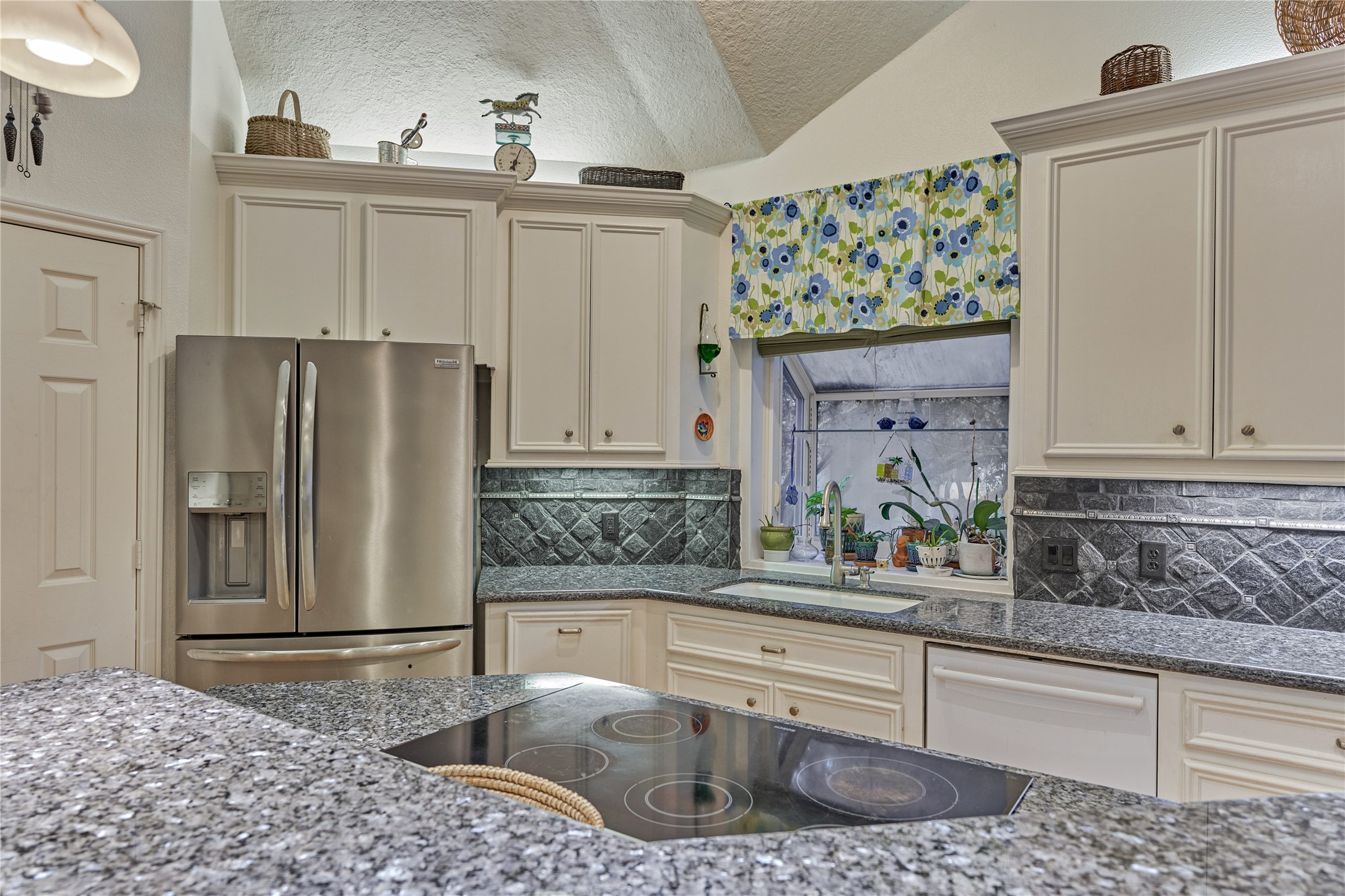 32 Hillwood Lane Property Photo 19