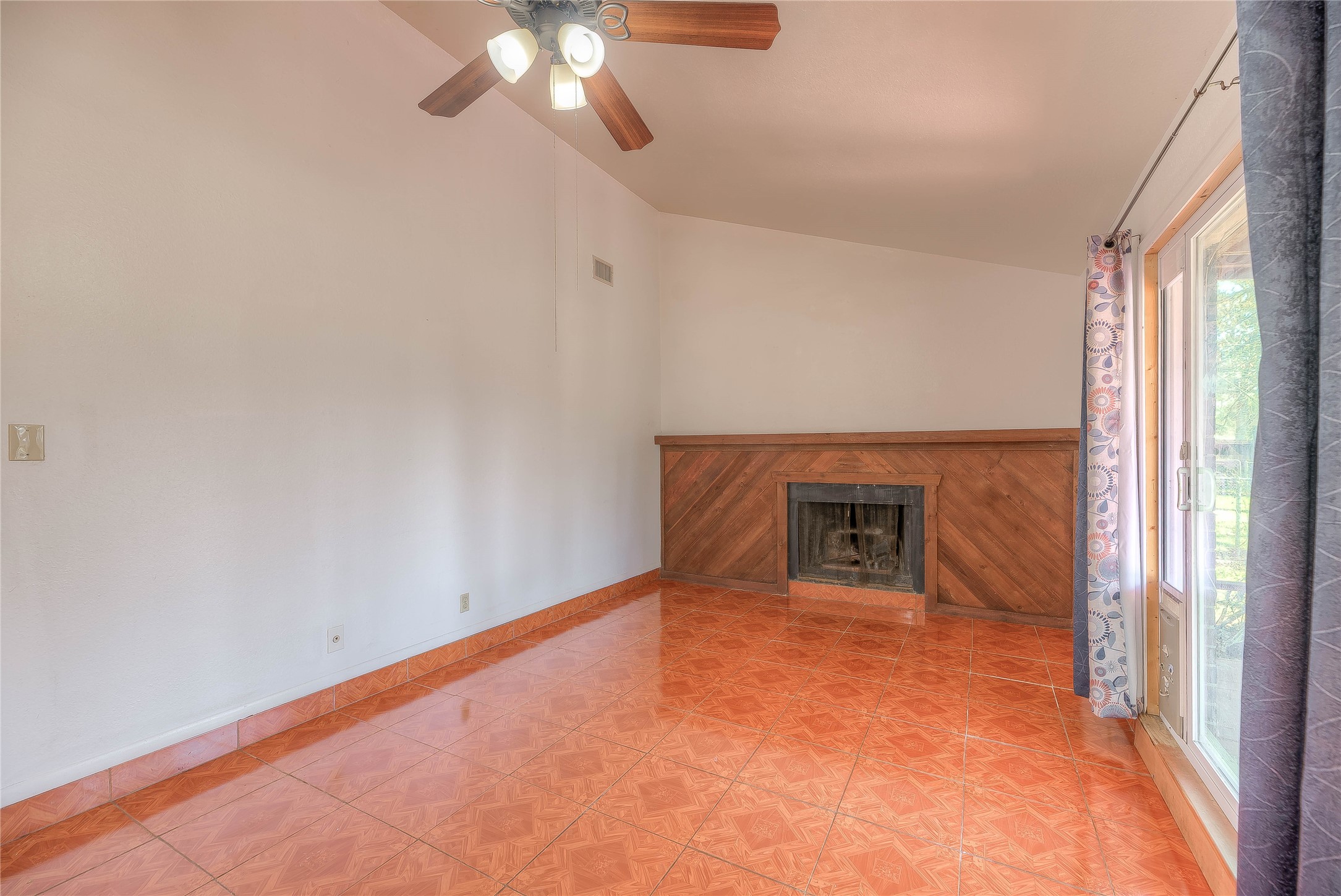 25634 Chestnut Lane Property Photo 4