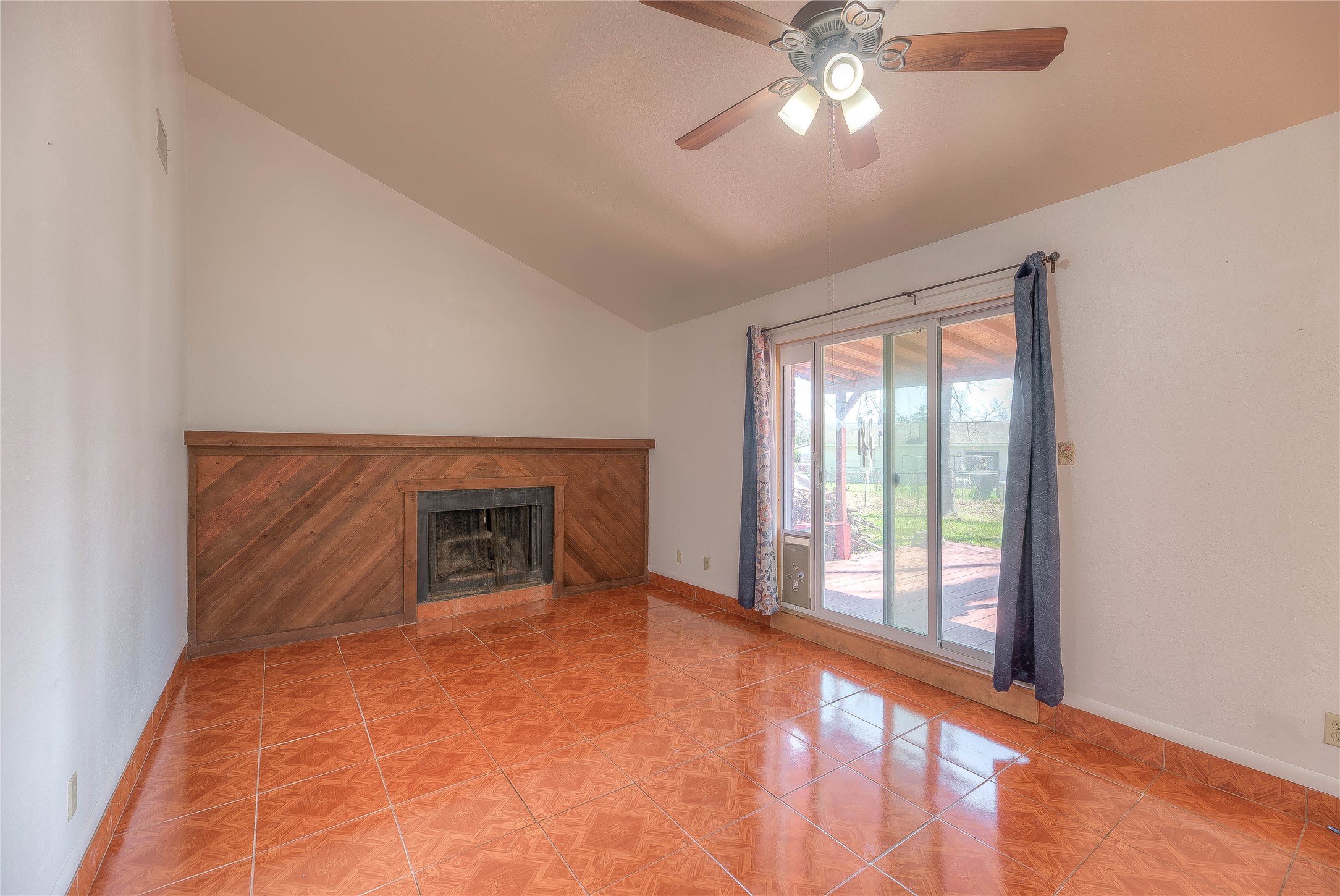 25634 Chestnut Lane Property Photo 5