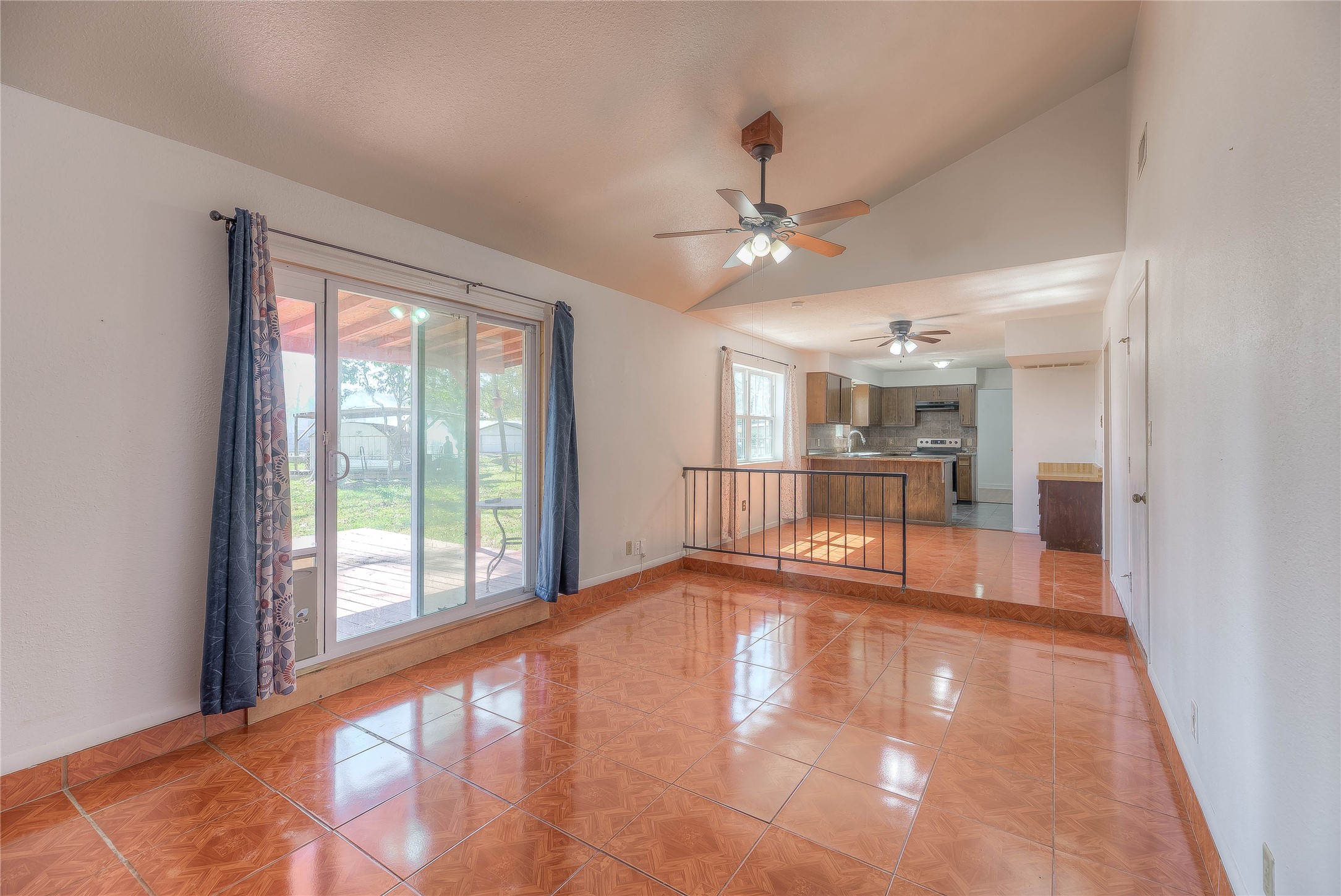 25634 Chestnut Lane Property Photo 6