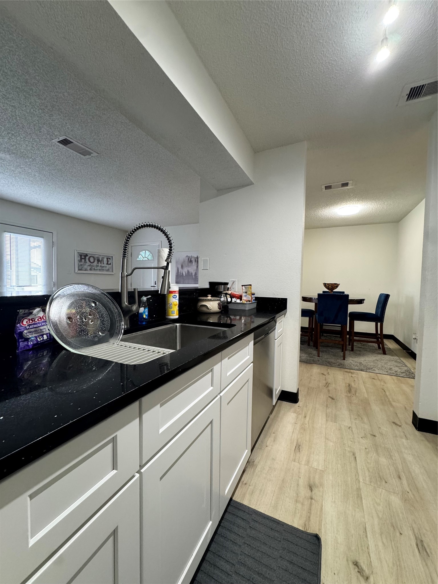 1319 Brenda Lane D Property Photo 5