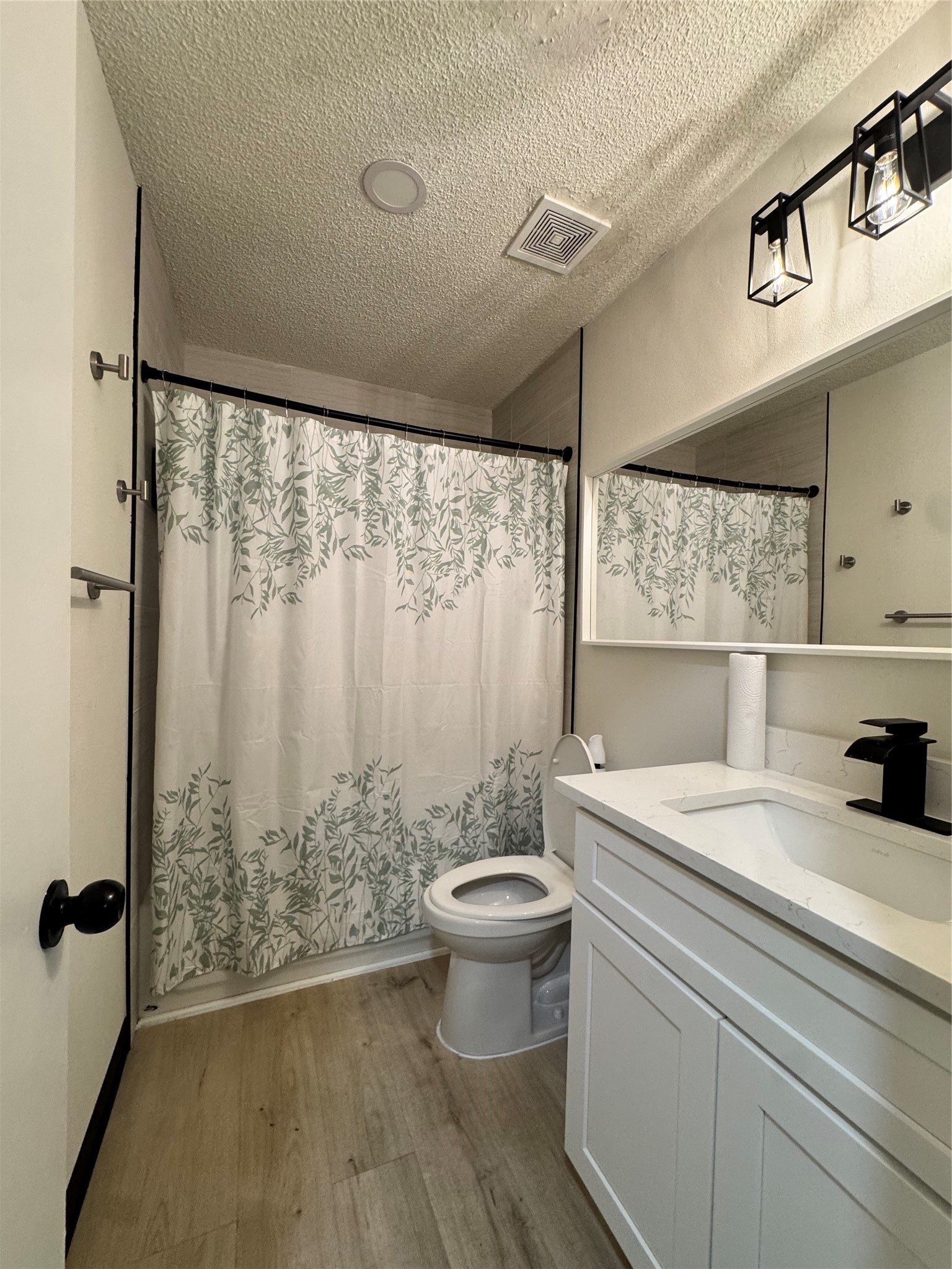 1319 Brenda Lane D Property Photo 10