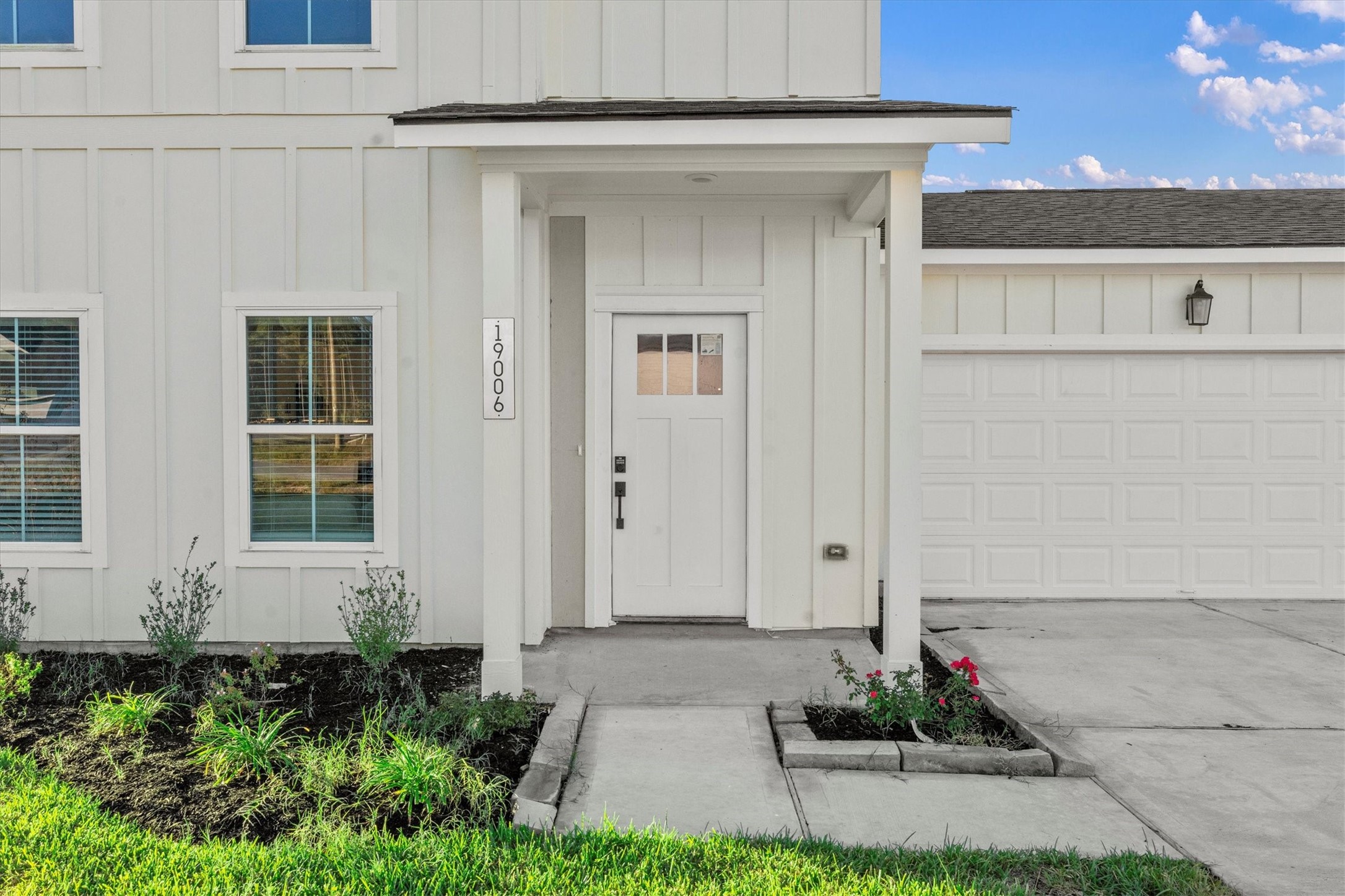 11315 Luna Drive Property Photo 2