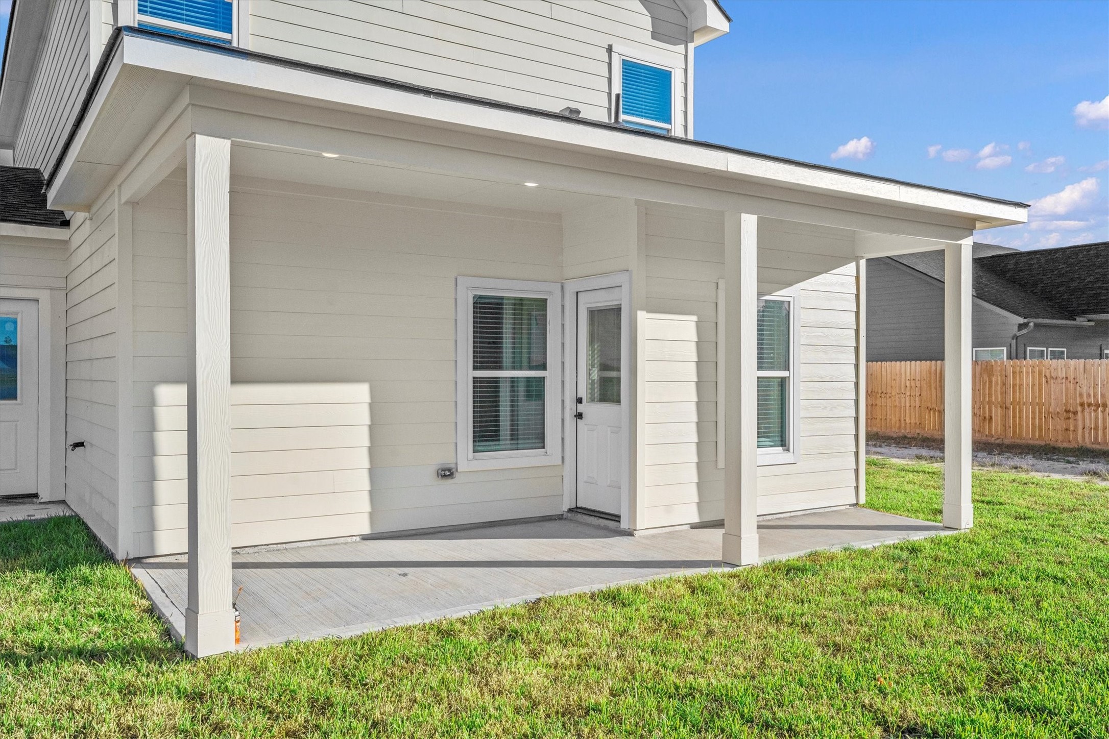 11315 Luna Drive Property Photo 3