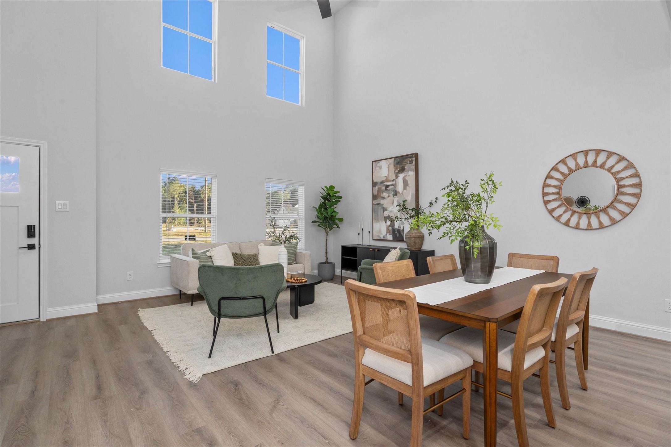 11315 Luna Drive Property Photo 4