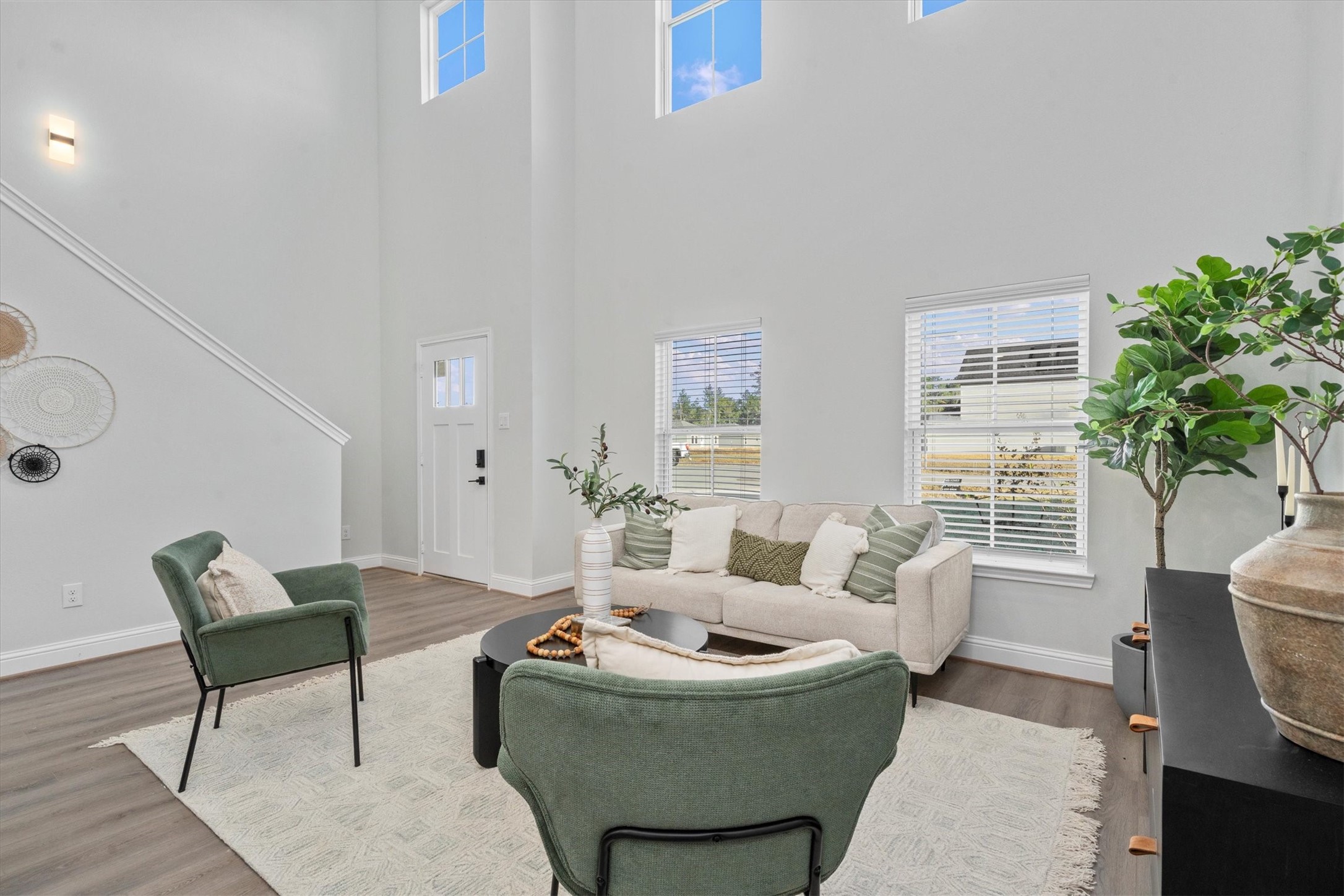 11315 Luna Drive Property Photo 6