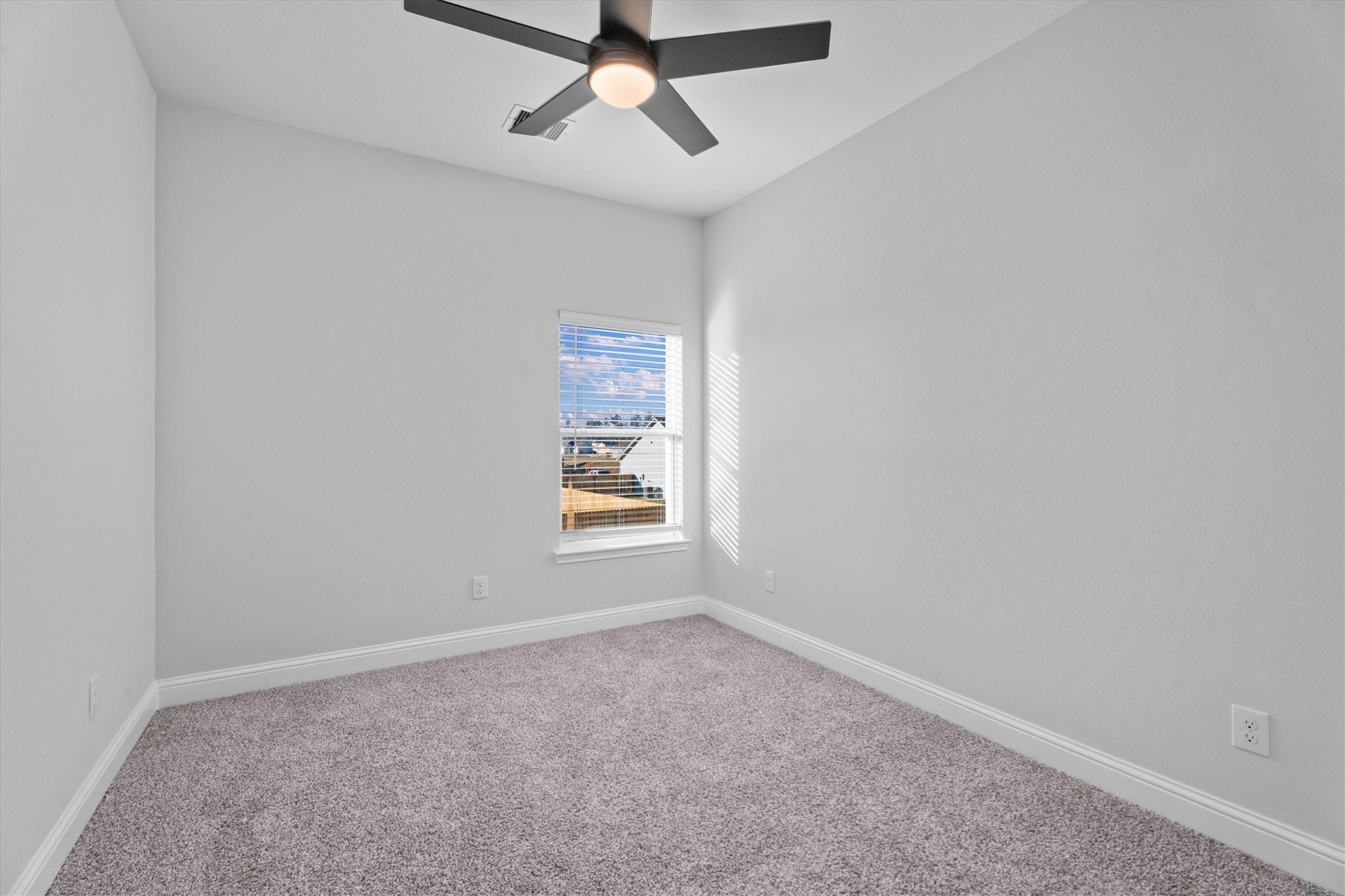11315 Luna Drive Property Photo 27