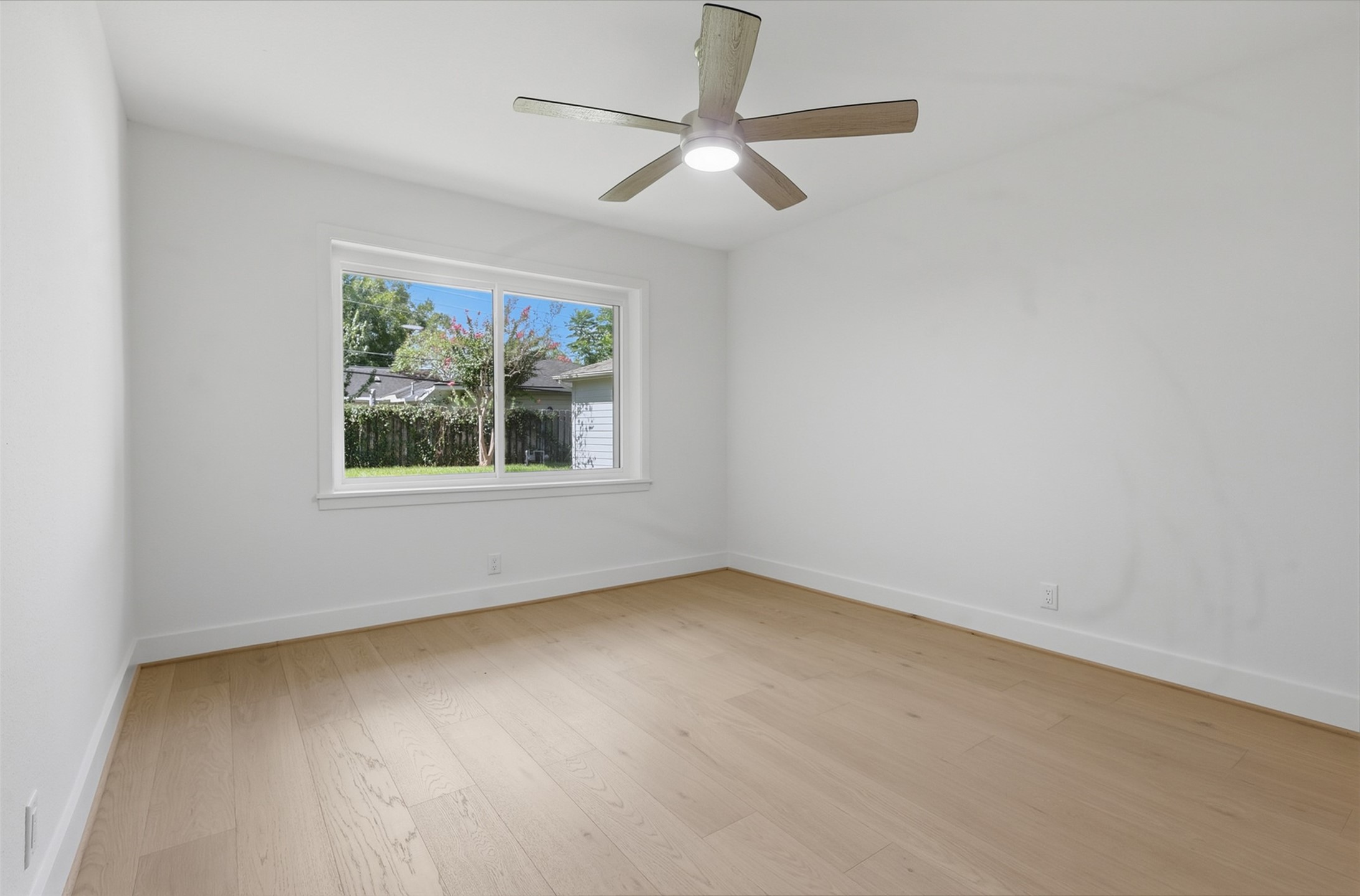 5227 Kinglet Street Property Photo 19