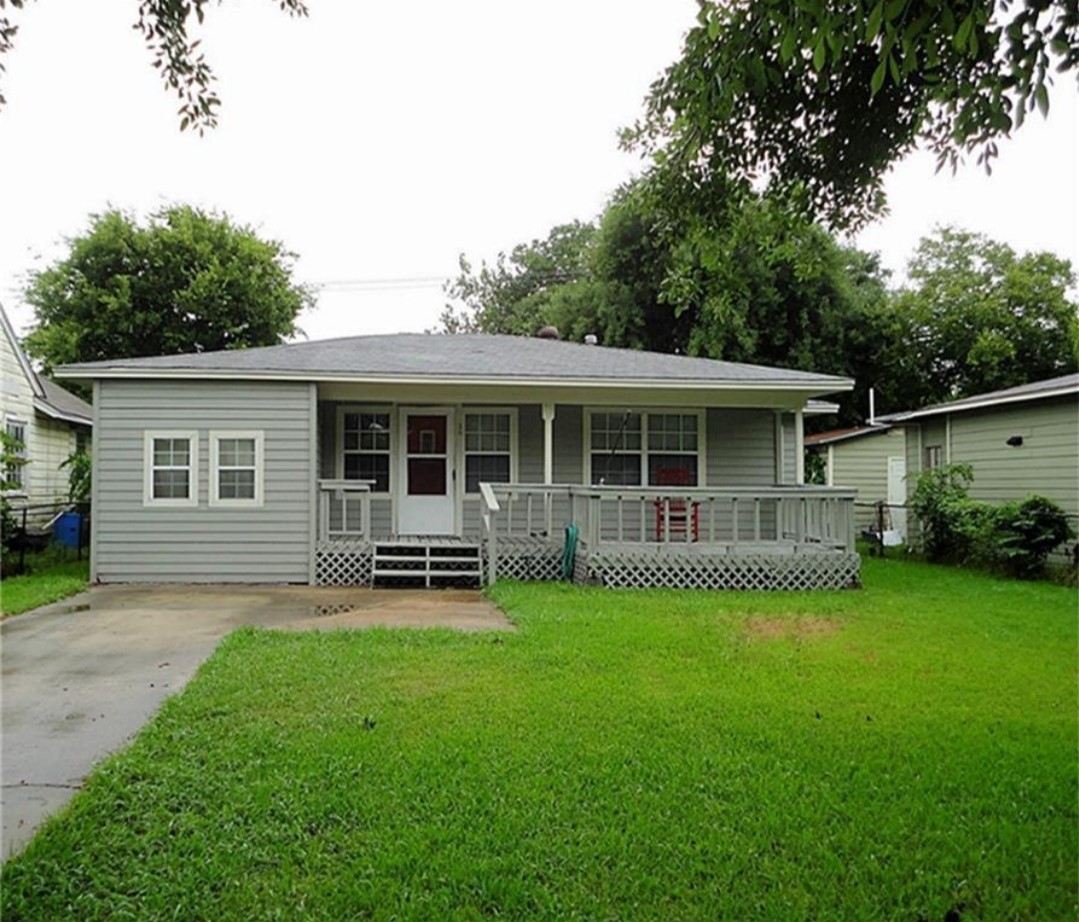 36 18th Avenue N Property Photo 1