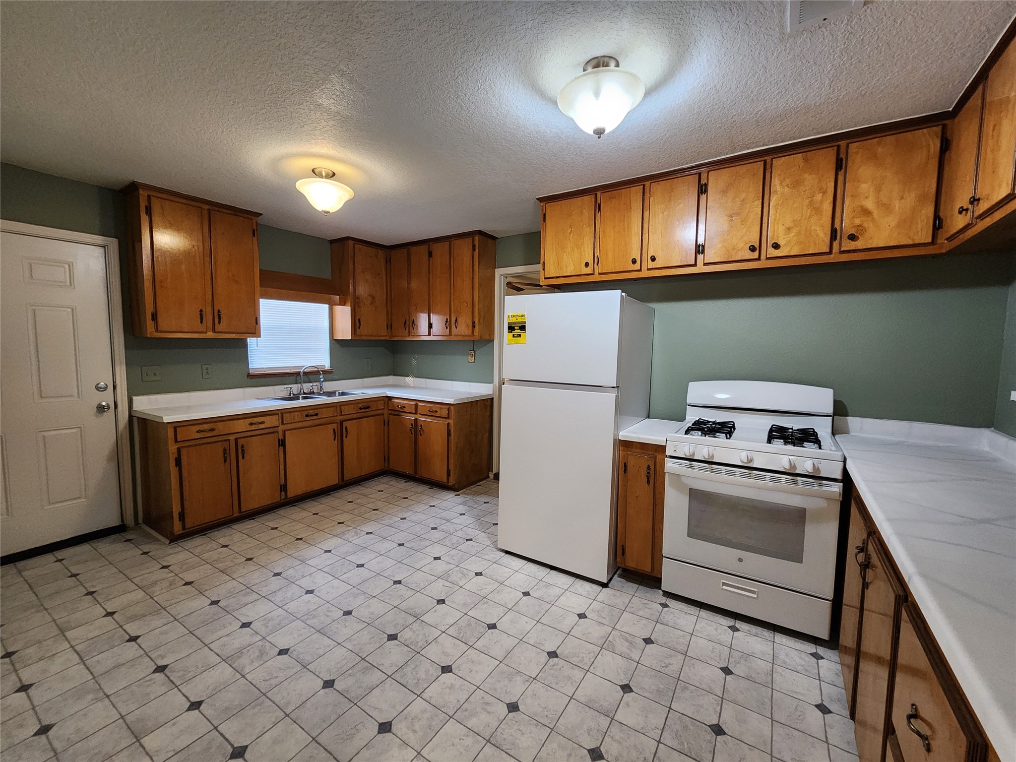 36 18th Avenue N Property Photo 6