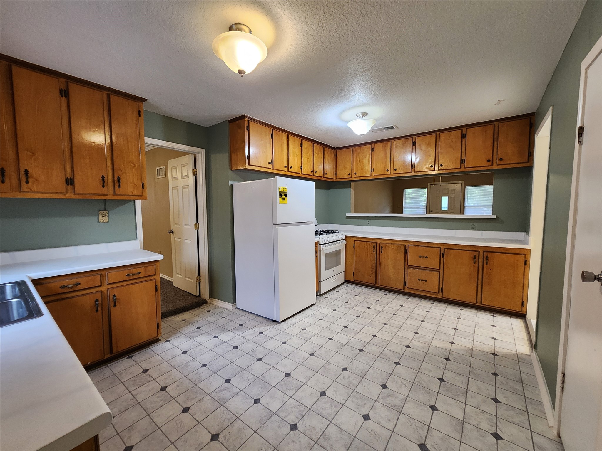 36 18th Avenue N Property Photo 8