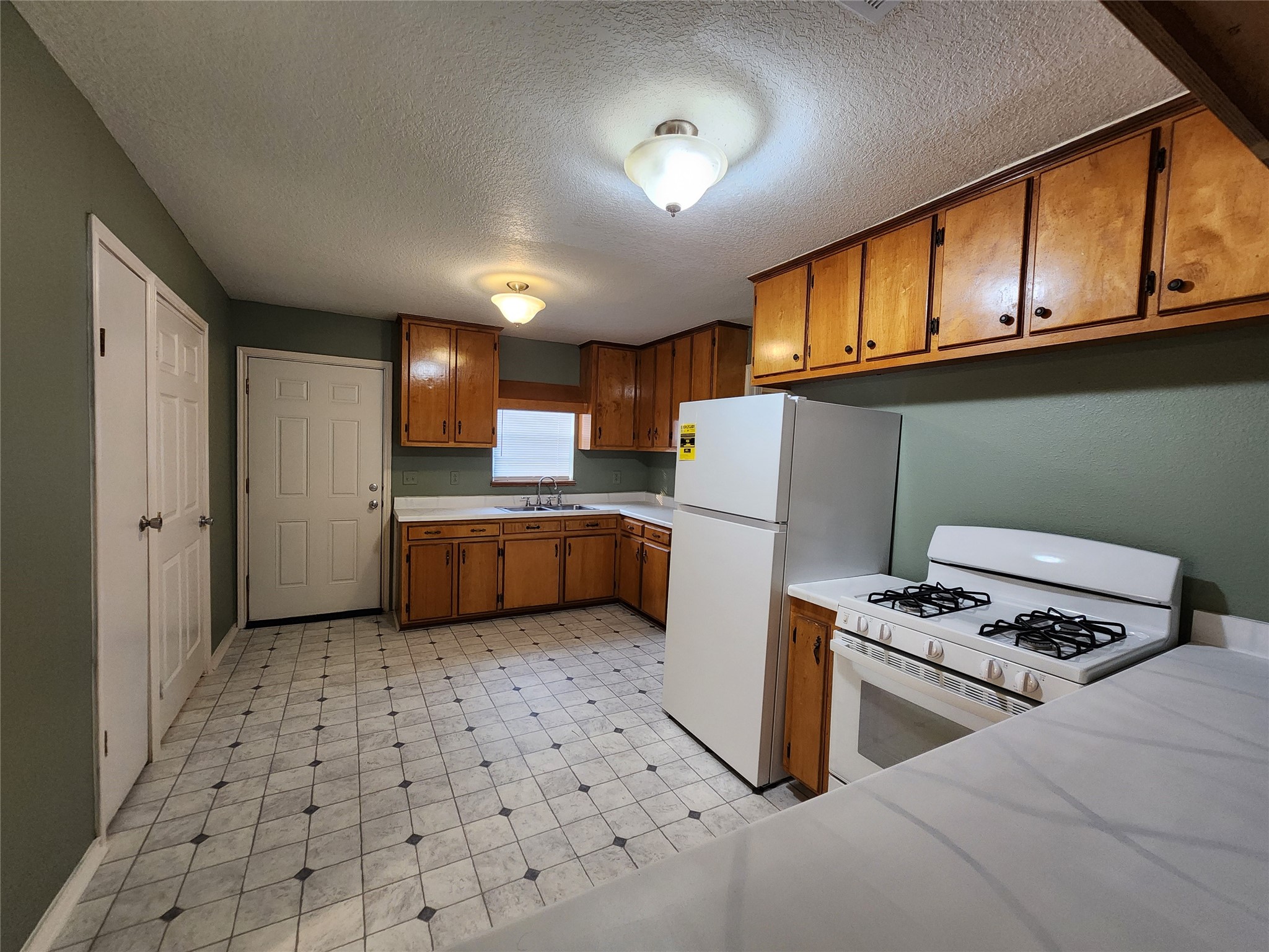 36 18th Avenue N Property Photo 11