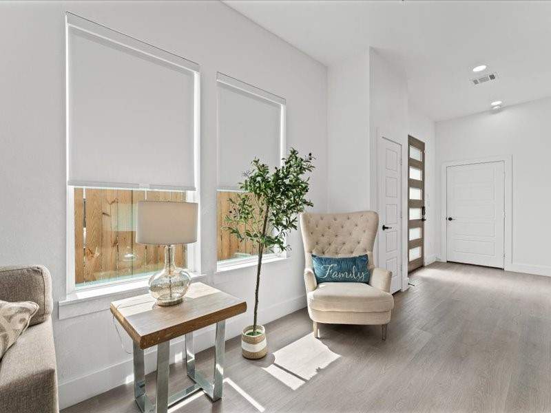 6817 Paris Street Property Photo 4