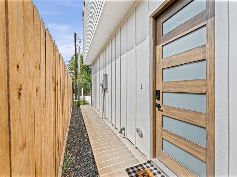 6817 Paris Street Property Photo 24