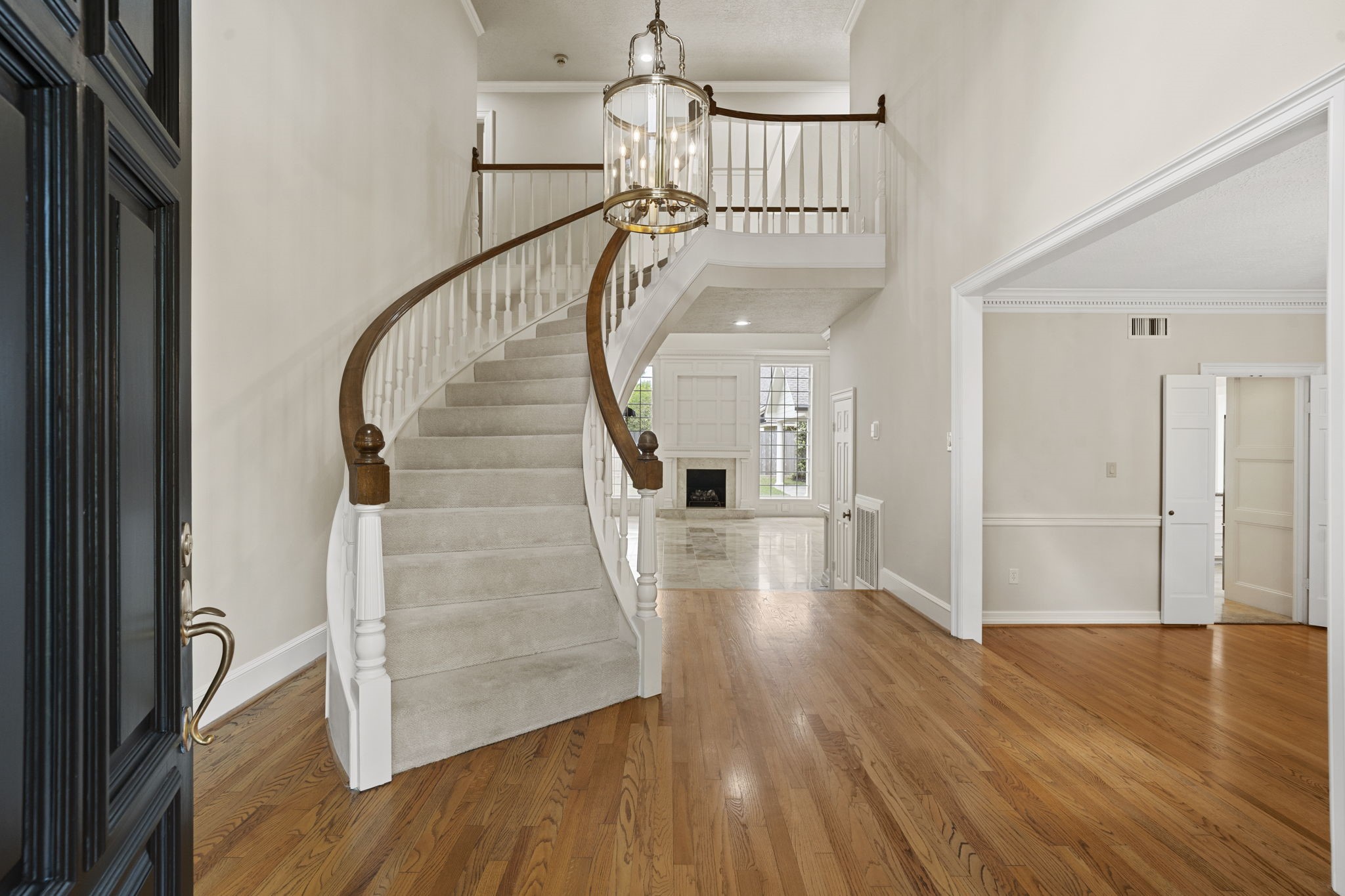 70 Pipers Walk Property Photo 3