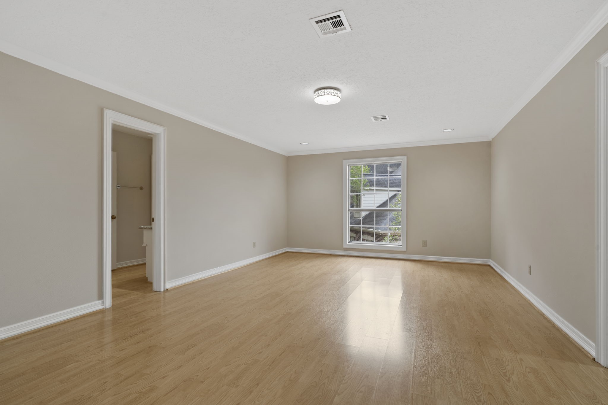 70 Pipers Walk Property Photo 29