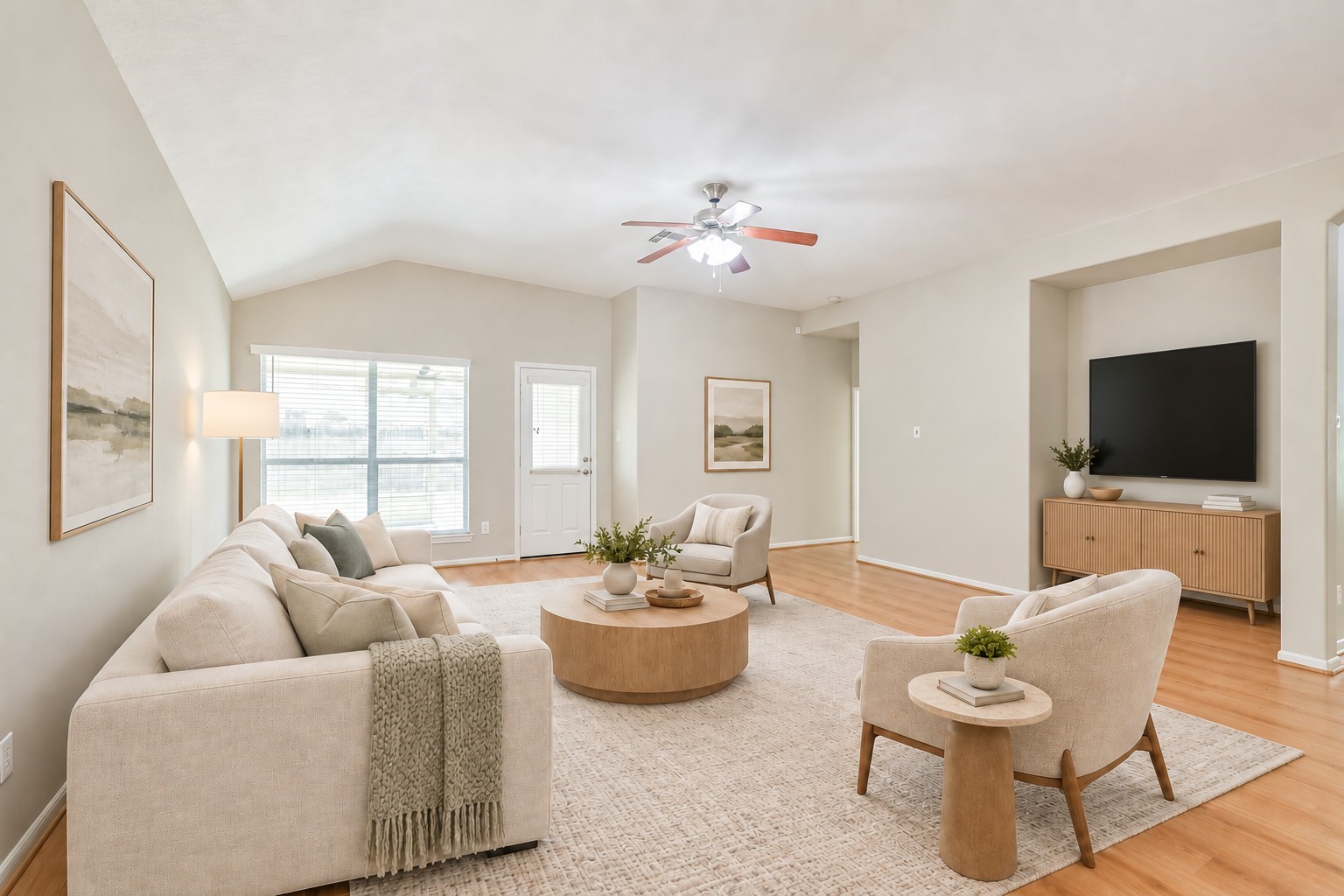 8331 Loetsch Ridge Way Property Photo 3