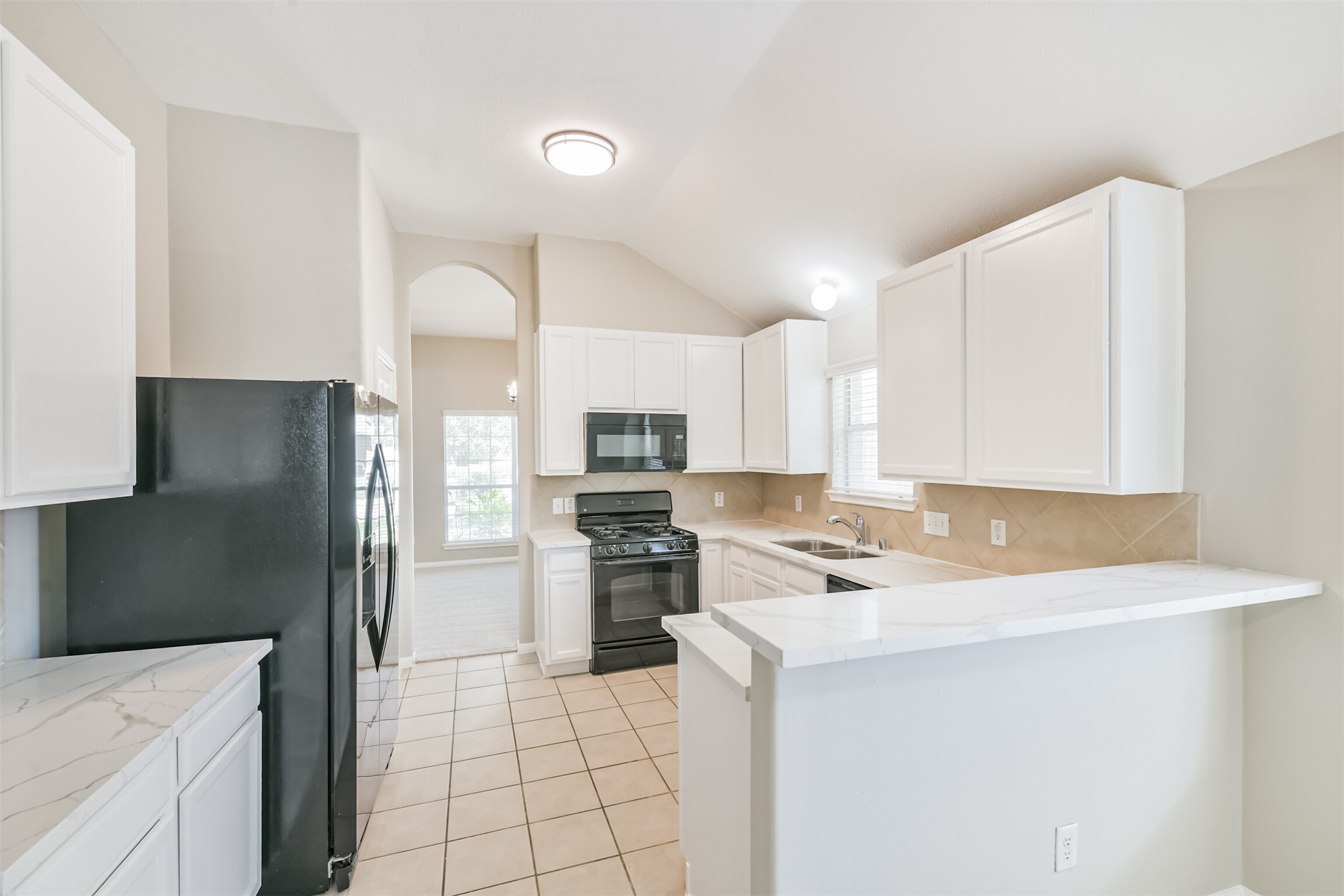 8331 Loetsch Ridge Way Property Photo 4