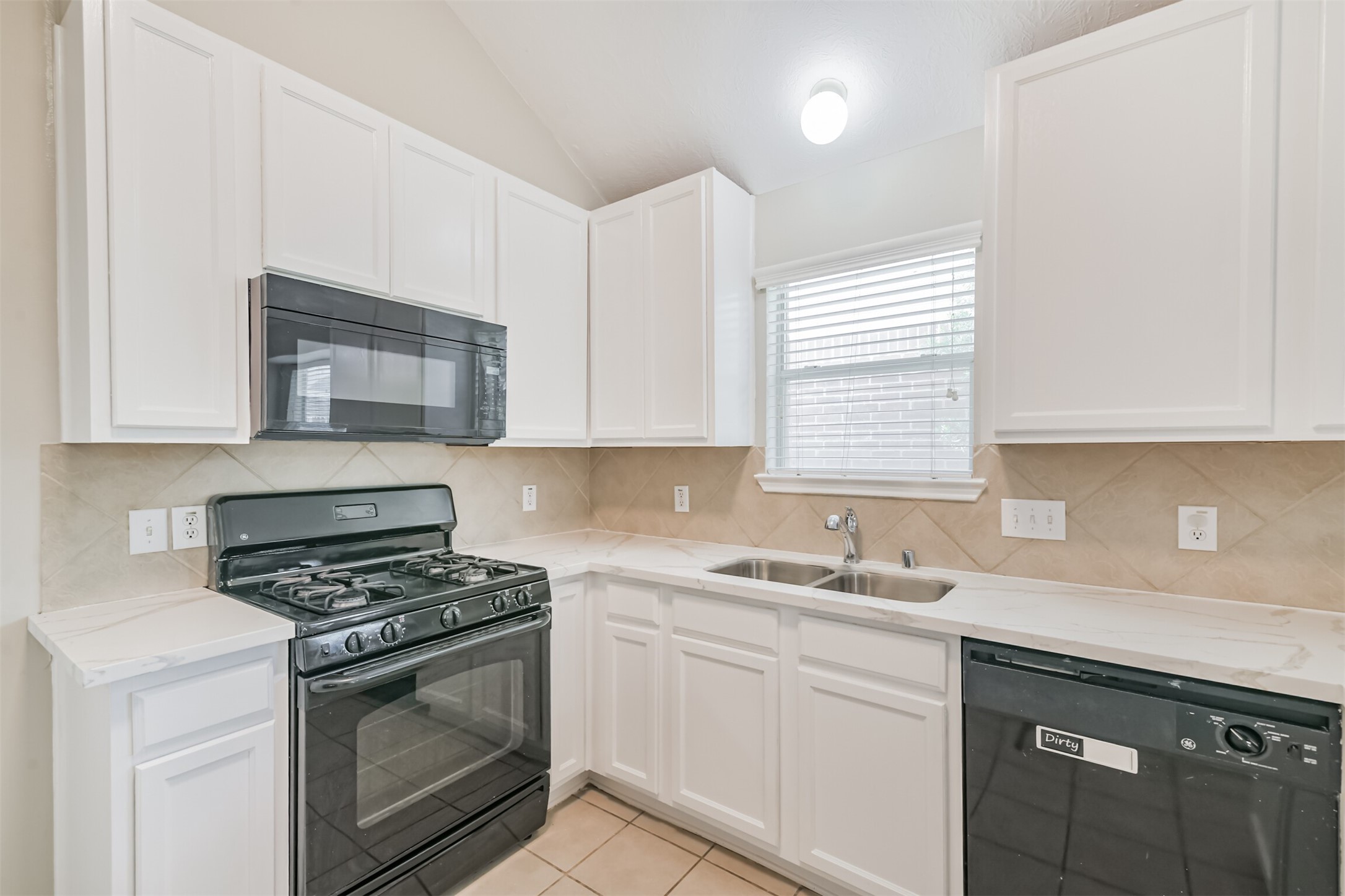 8331 Loetsch Ridge Way Property Photo 16