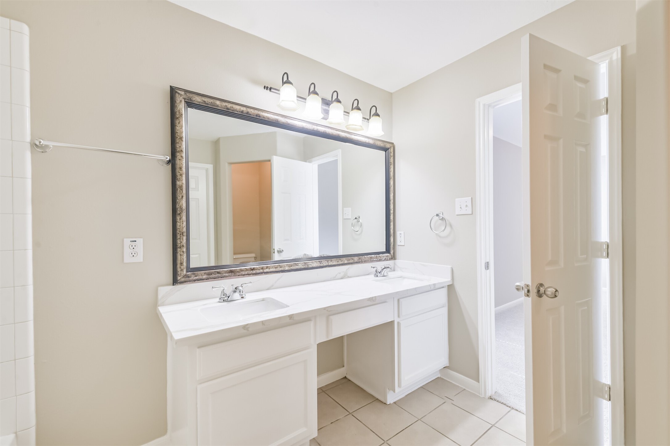 8331 Loetsch Ridge Way Property Photo 20