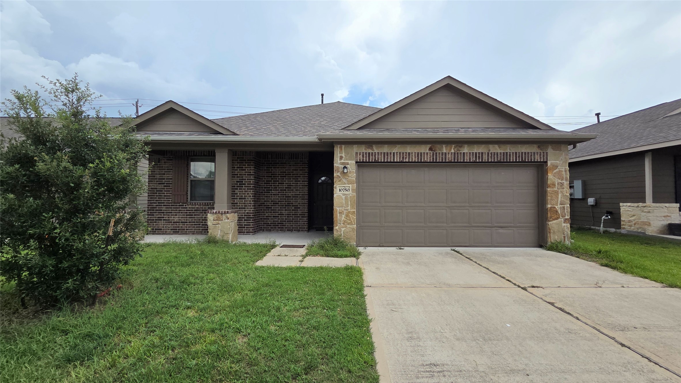 10750 Nathaniel Valley Path Property Photo 1