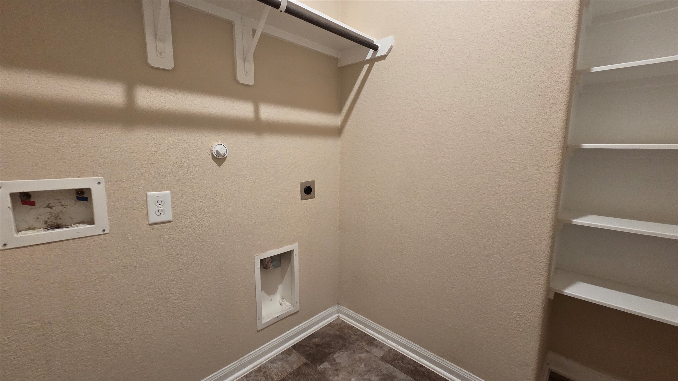 10750 Nathaniel Valley Path Property Photo 16