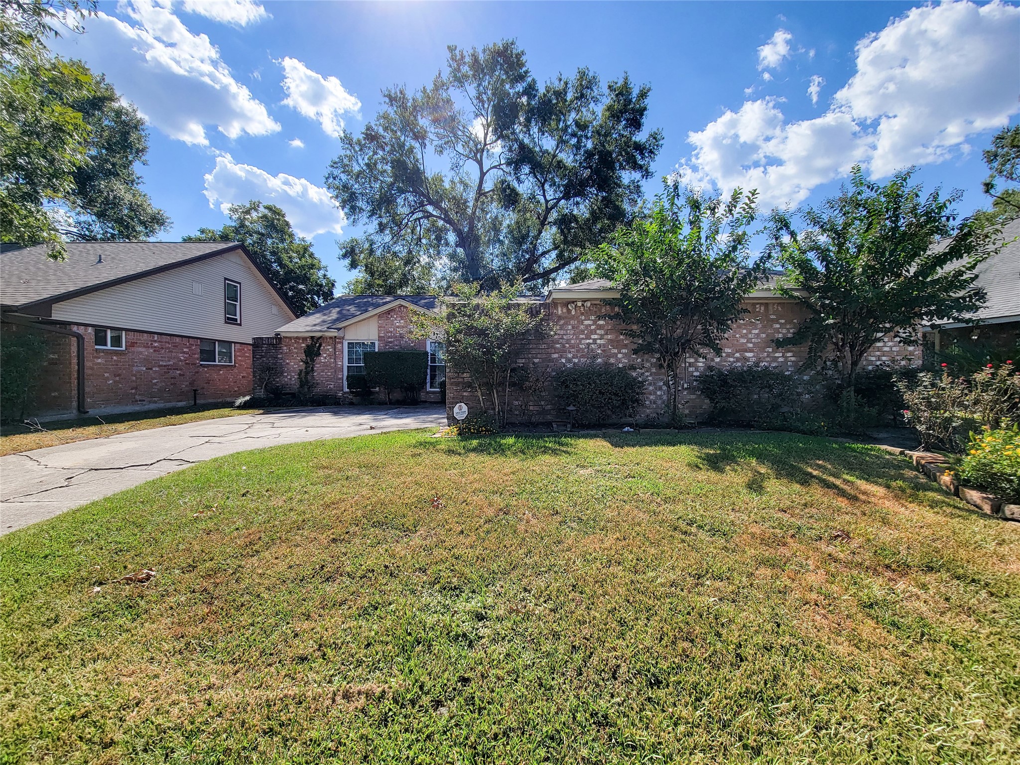 5414 Sweetwind Lane Property Photo 2