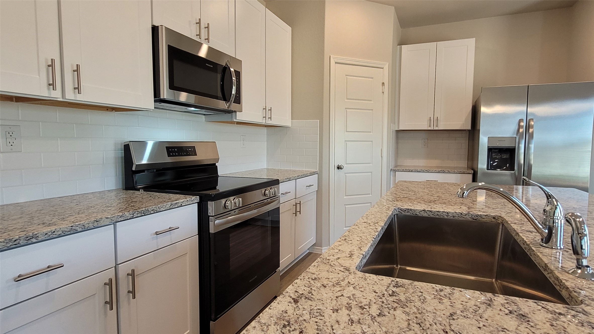 526 Dalloway Street Property Photo 12