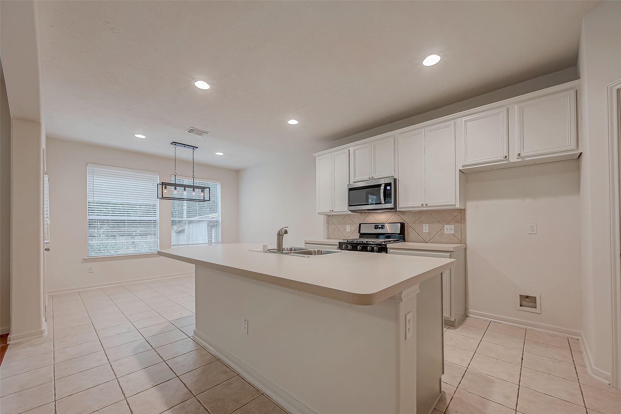 22 Stone Arrow Place Property Photo 12