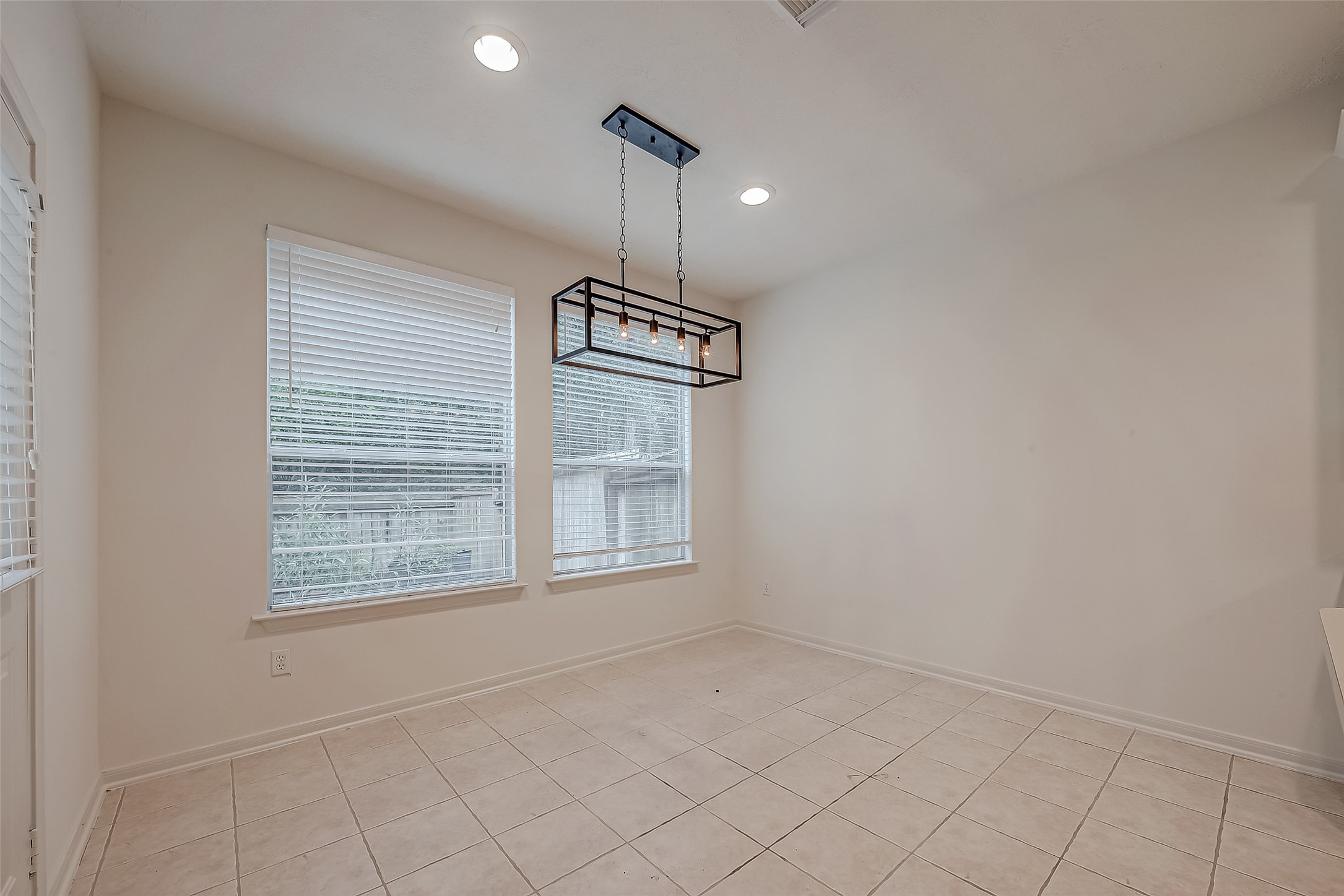 22 Stone Arrow Place Property Photo 15