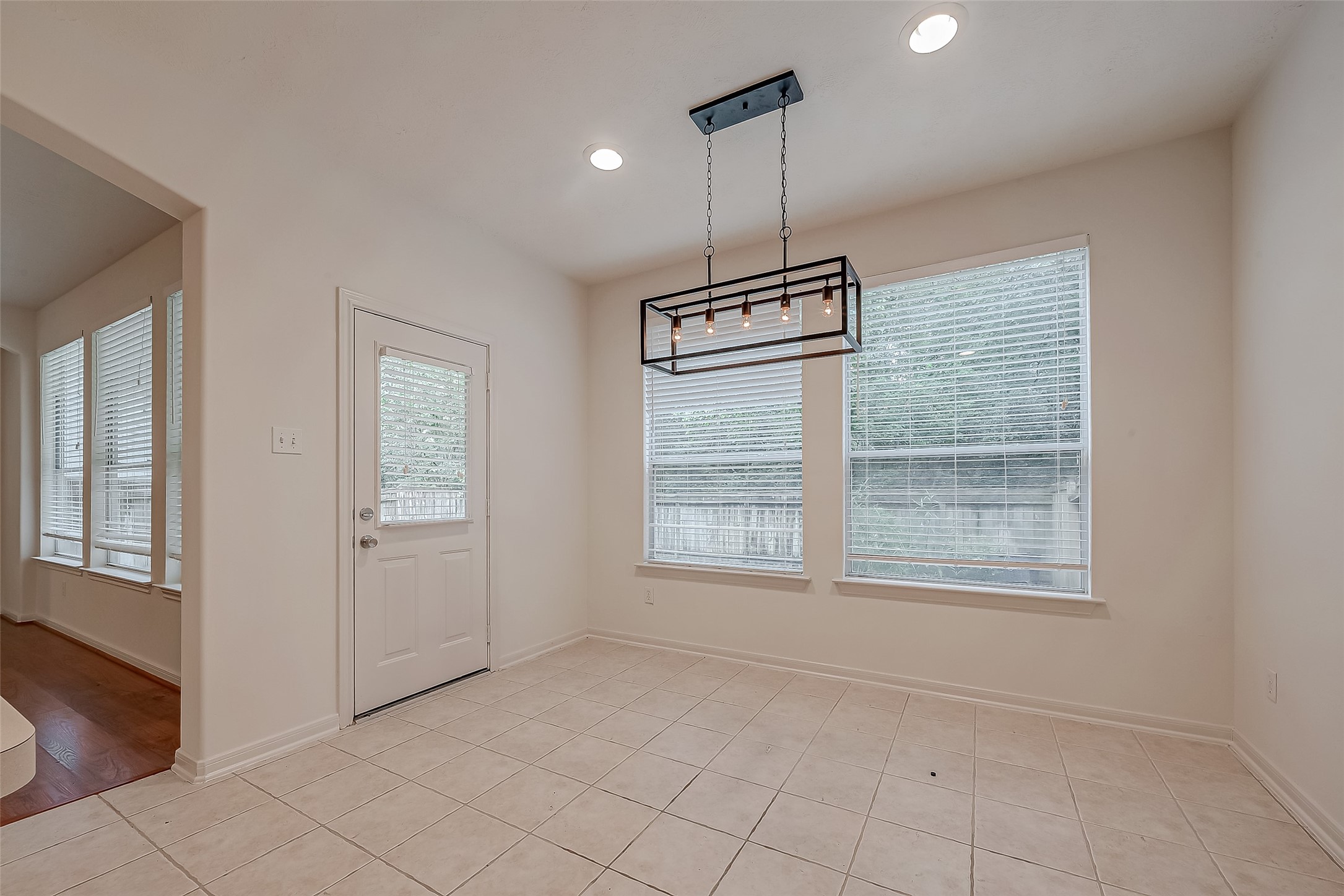 22 Stone Arrow Place Property Photo 16