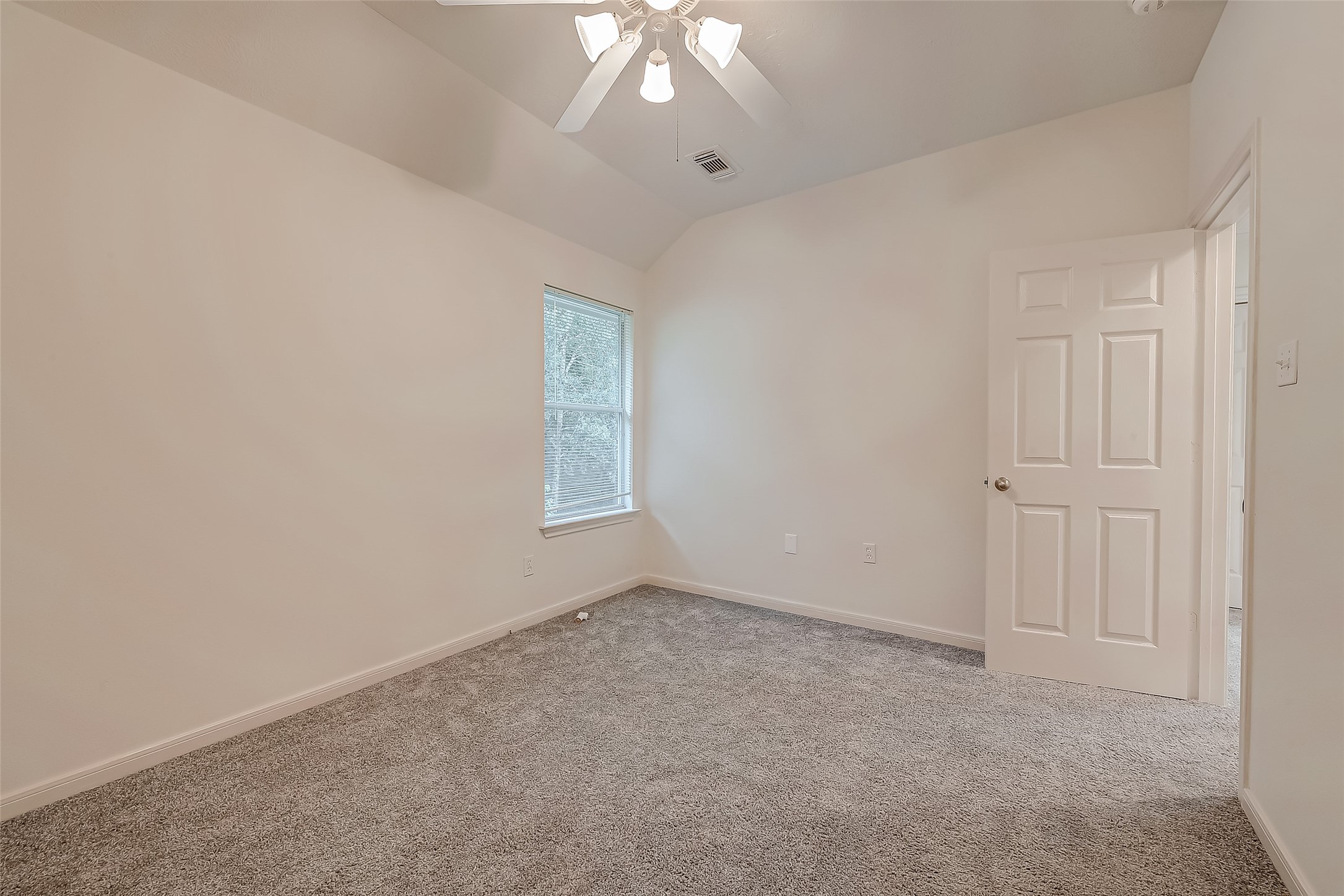22 Stone Arrow Place Property Photo 21