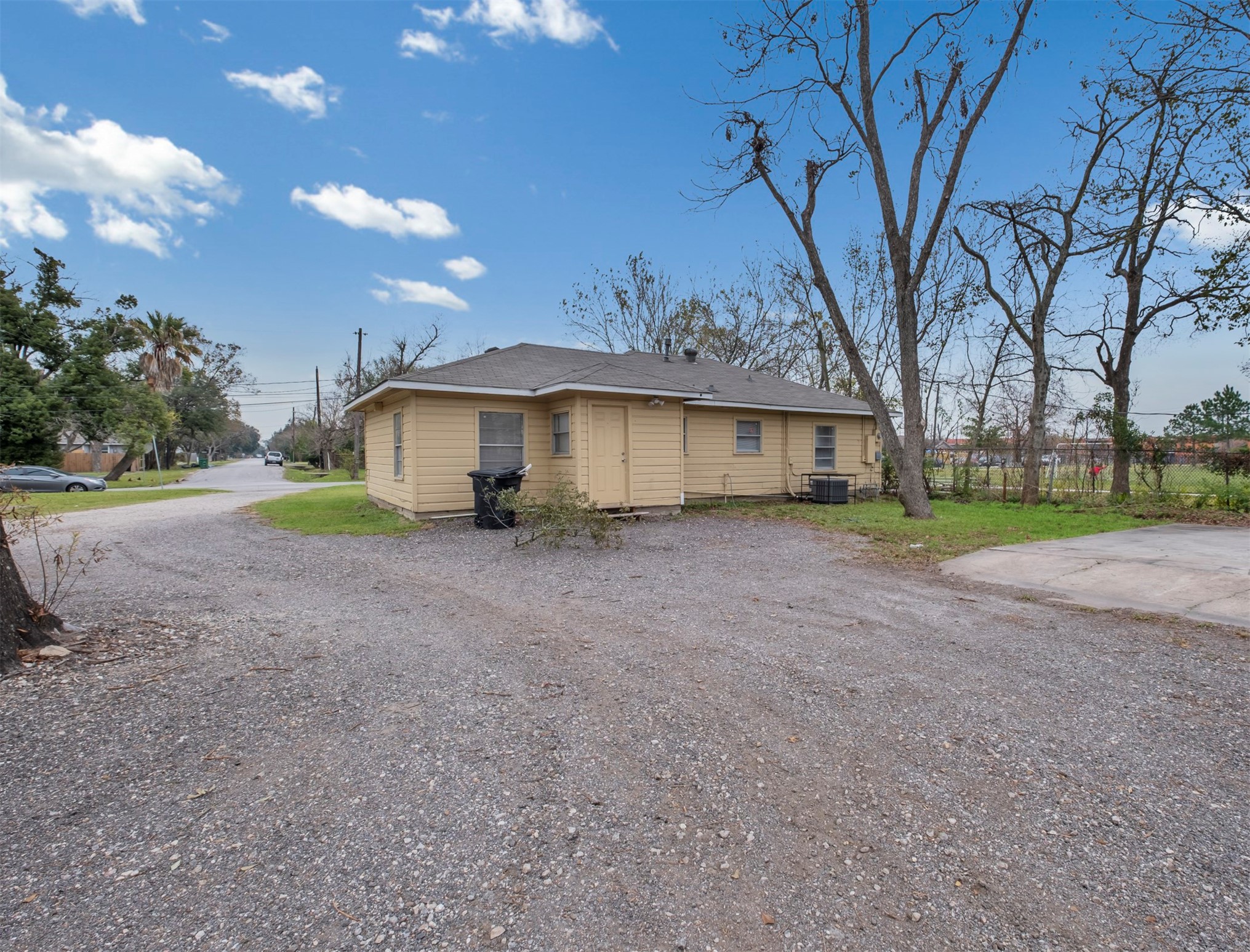 8248 Hartford Street Property Photo 11
