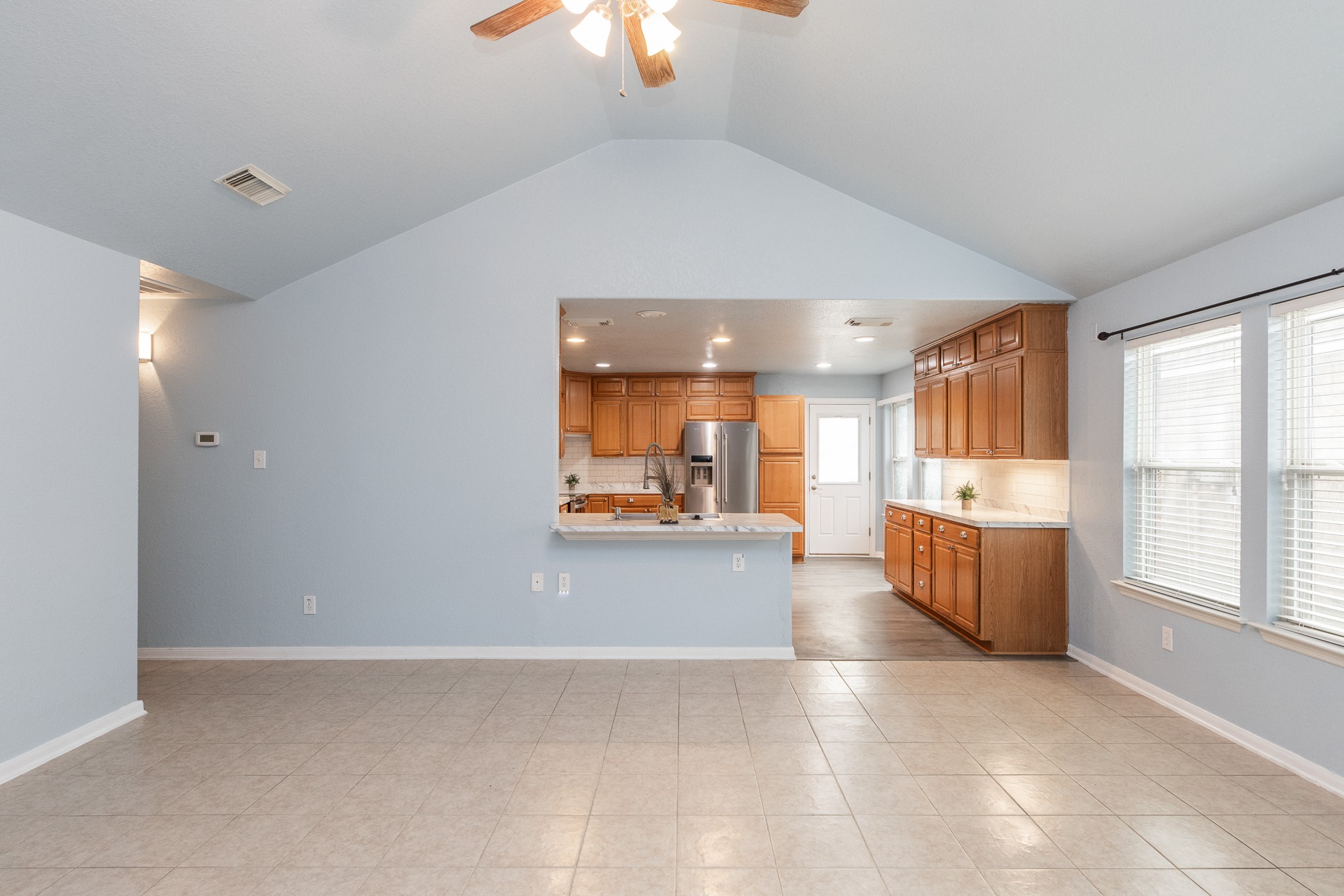 21615 Britton Hill Way Property Photo 8