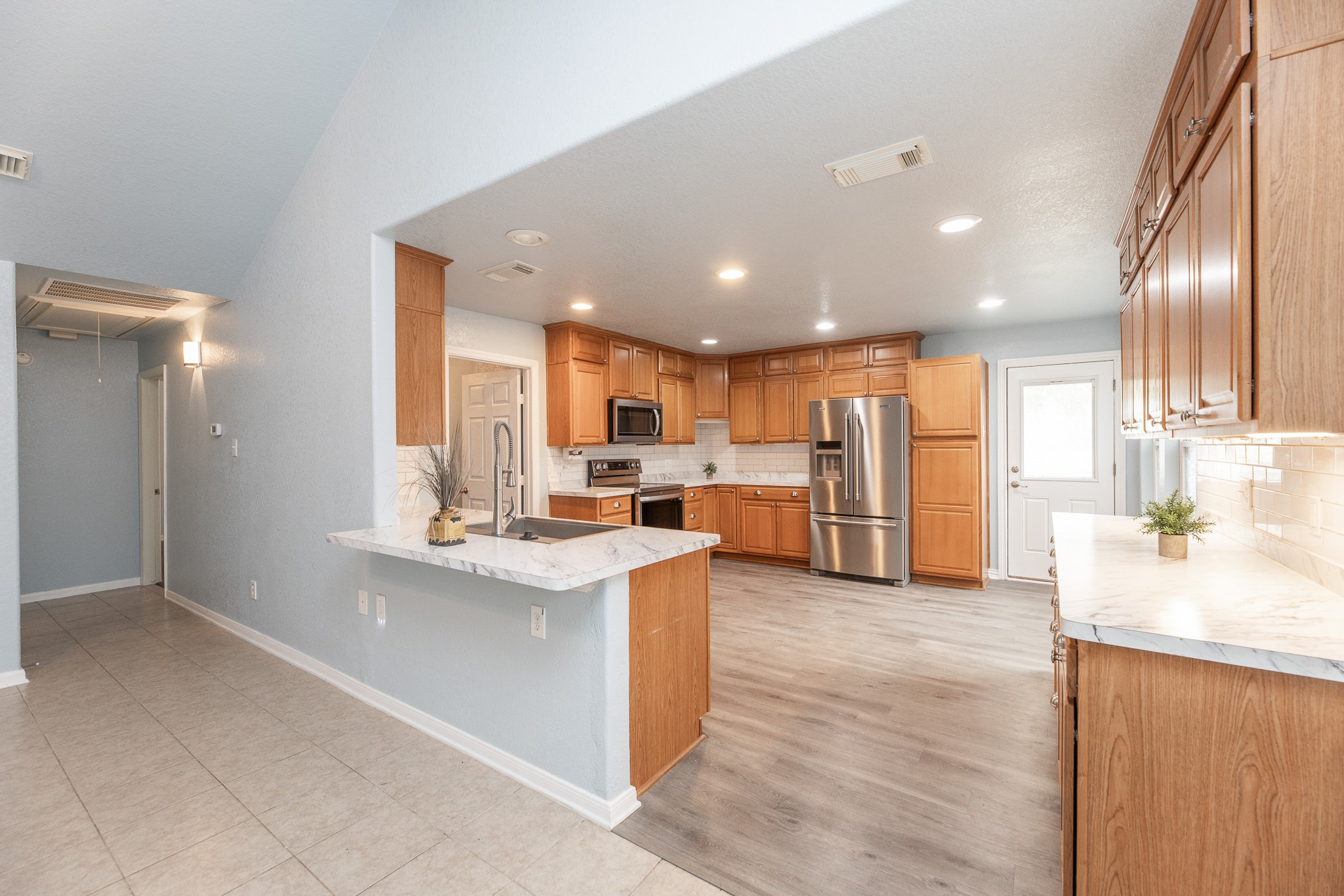 21615 Britton Hill Way Property Photo 12