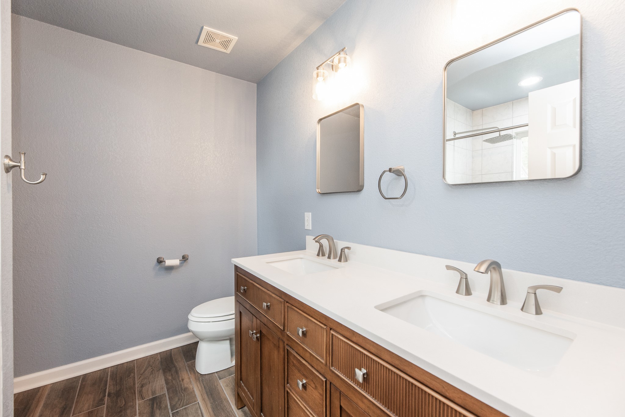 21615 Britton Hill Way Property Photo 22