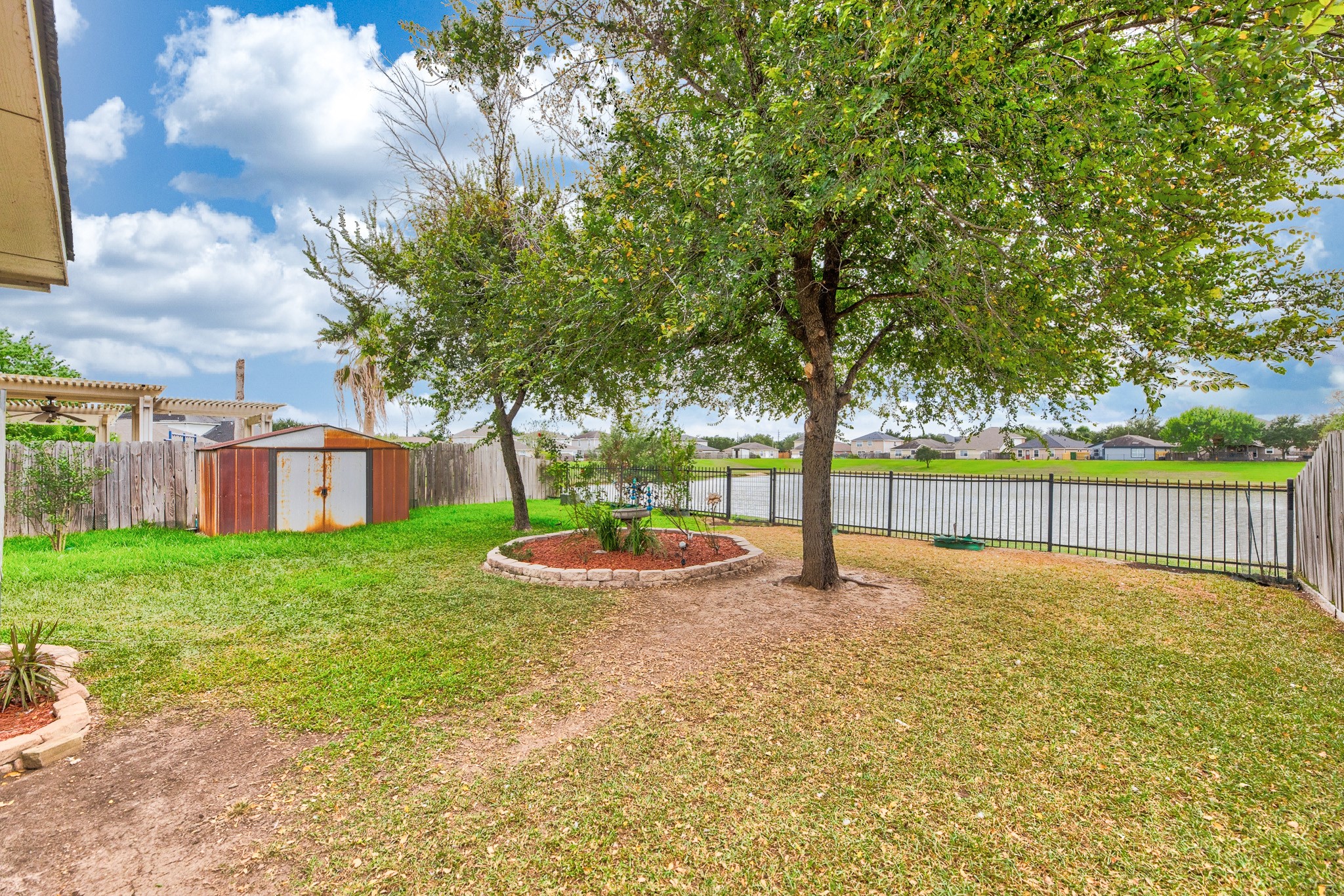 21615 Britton Hill Way Property Photo 33