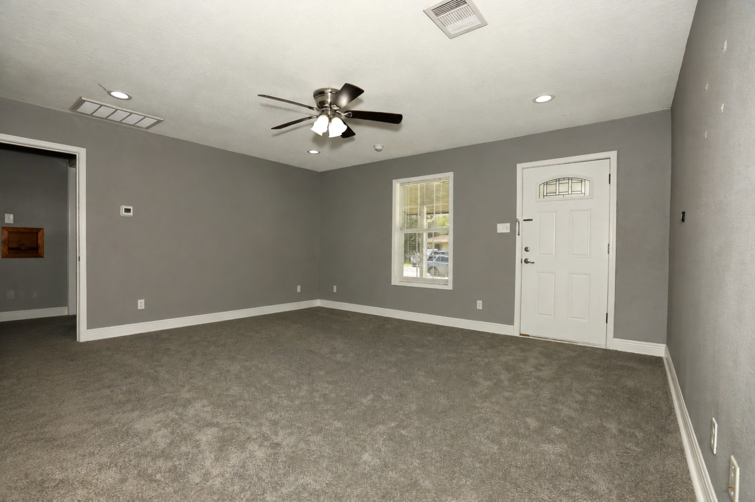 207 Jasmine Street Property Photo 5