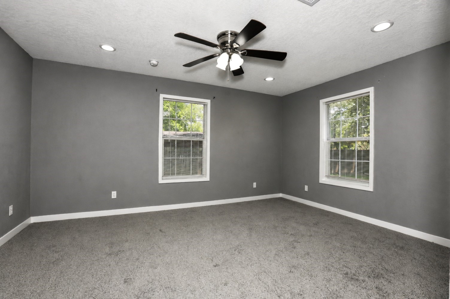 207 Jasmine Street Property Photo 8
