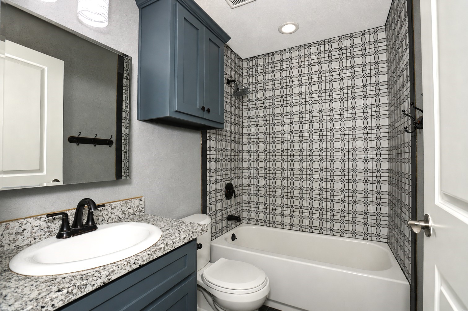 207 Jasmine Street Property Photo 9