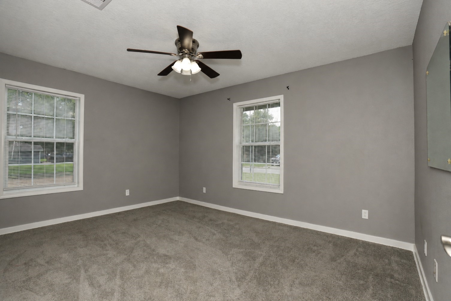 207 Jasmine Street Property Photo 10