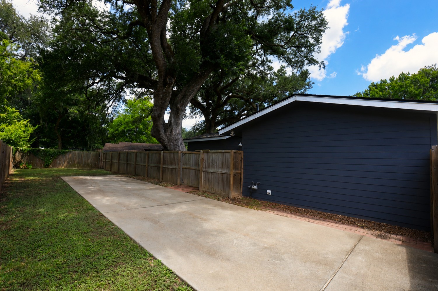 207 Jasmine Street Property Photo 15