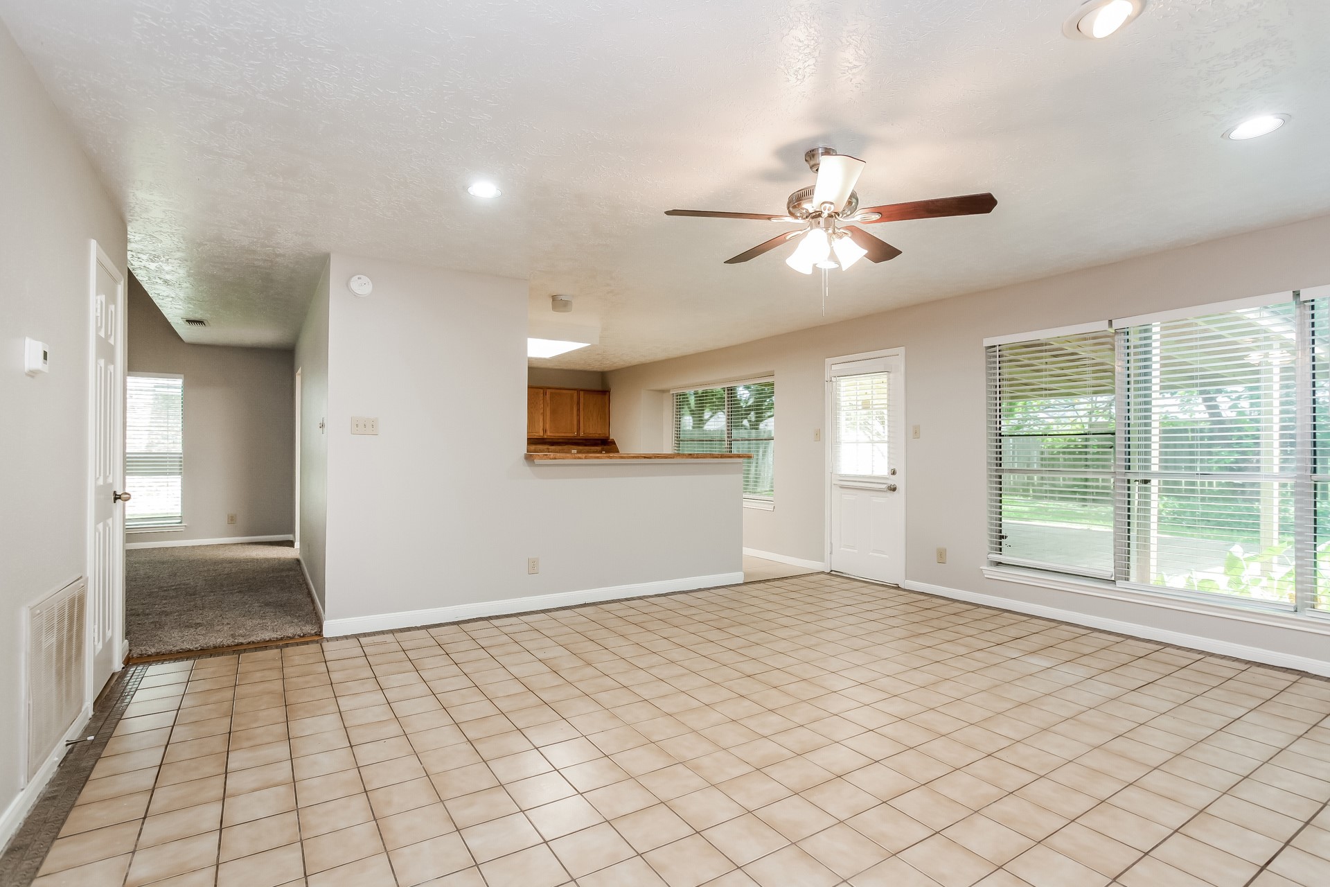16327 Elmwood Point Lane Property Photo 3