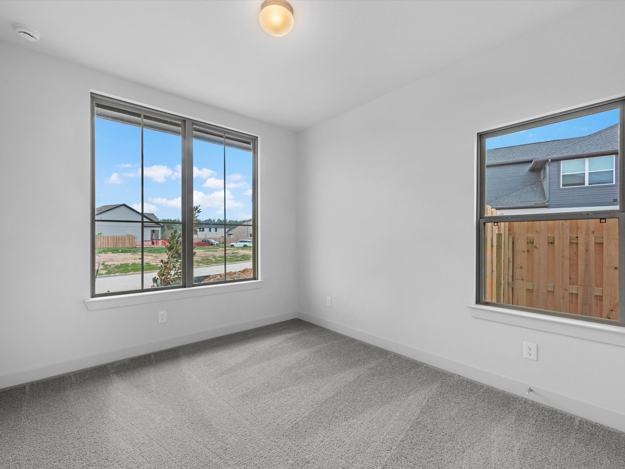 2410 Verano Street Property Photo 12