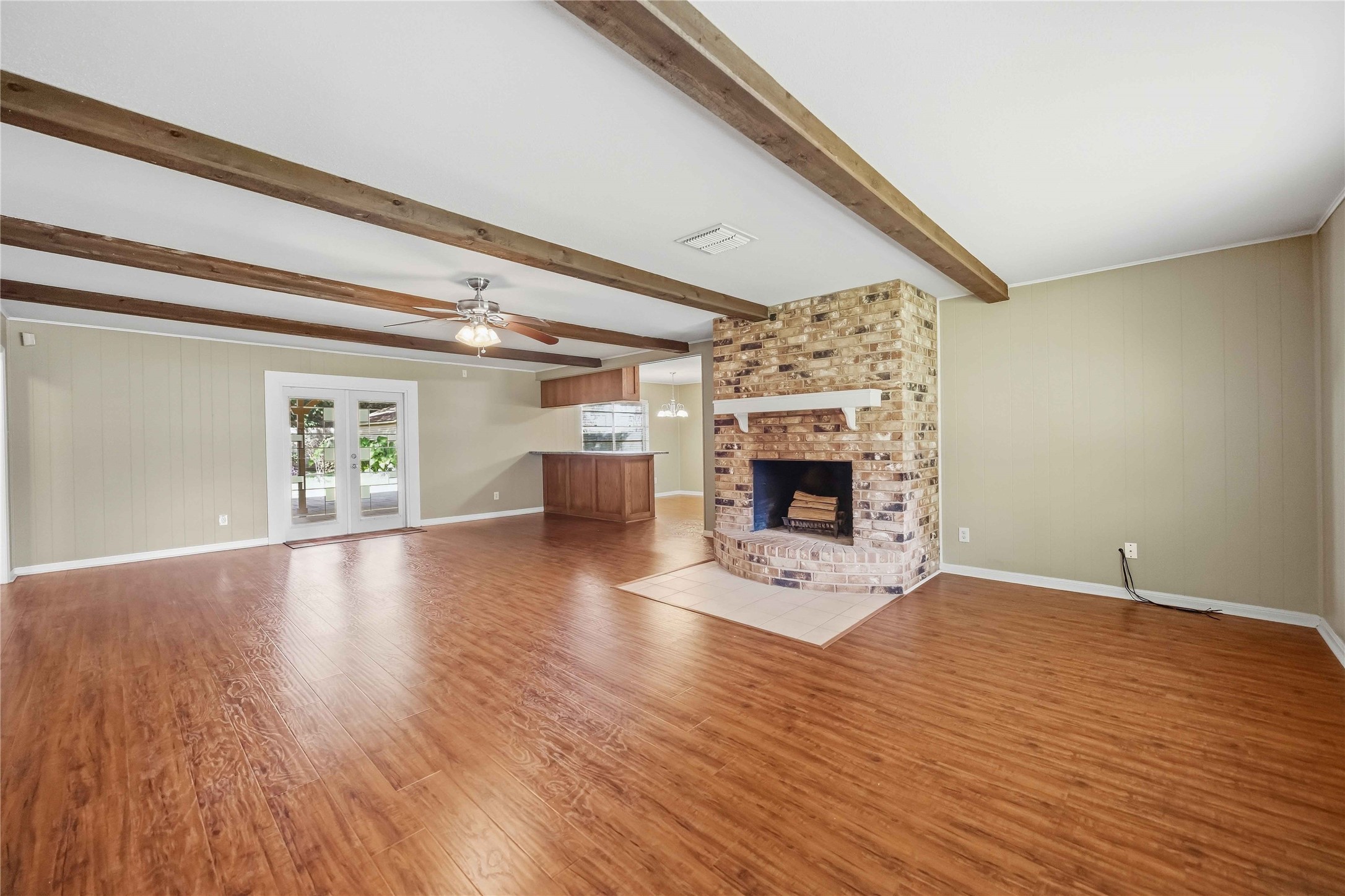 1218 S Booth Lane Property Photo 1