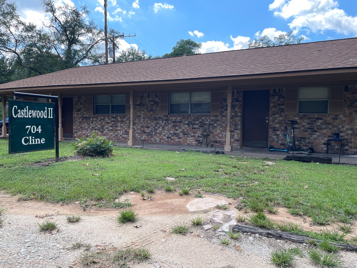 704 Cline Property Photo 4