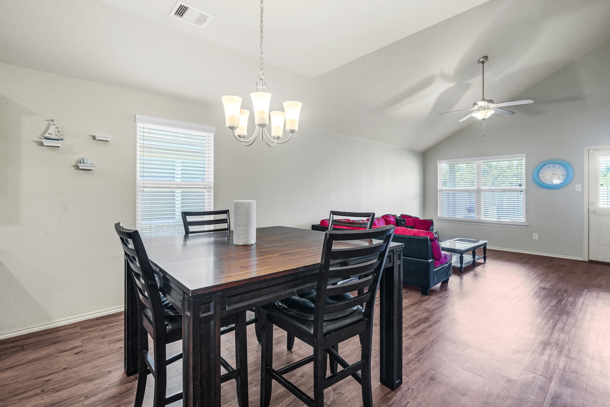 1345 Lariat Ridge Trail Property Photo 12